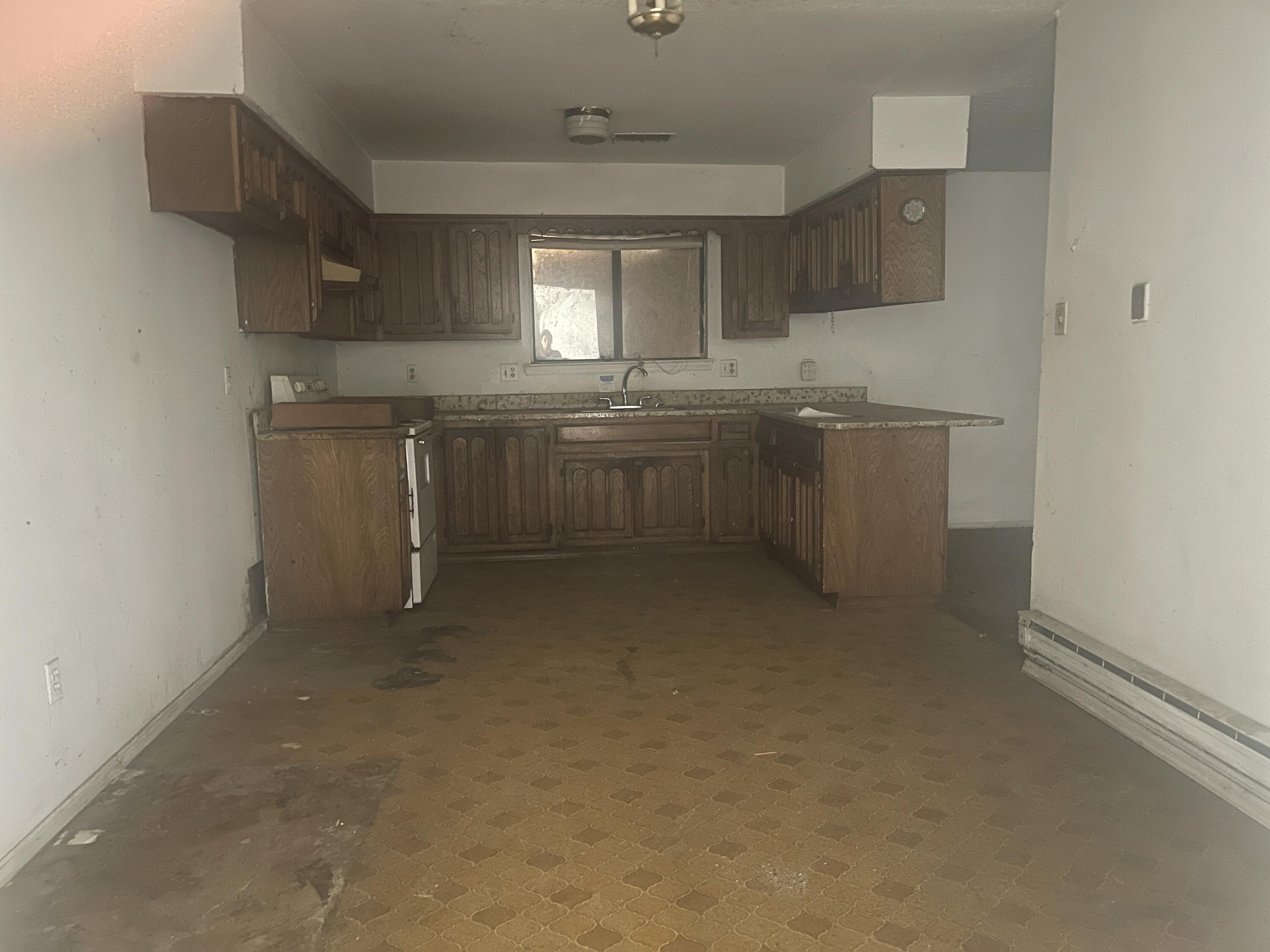 Photo 8 — 2715 Bryan Court SW