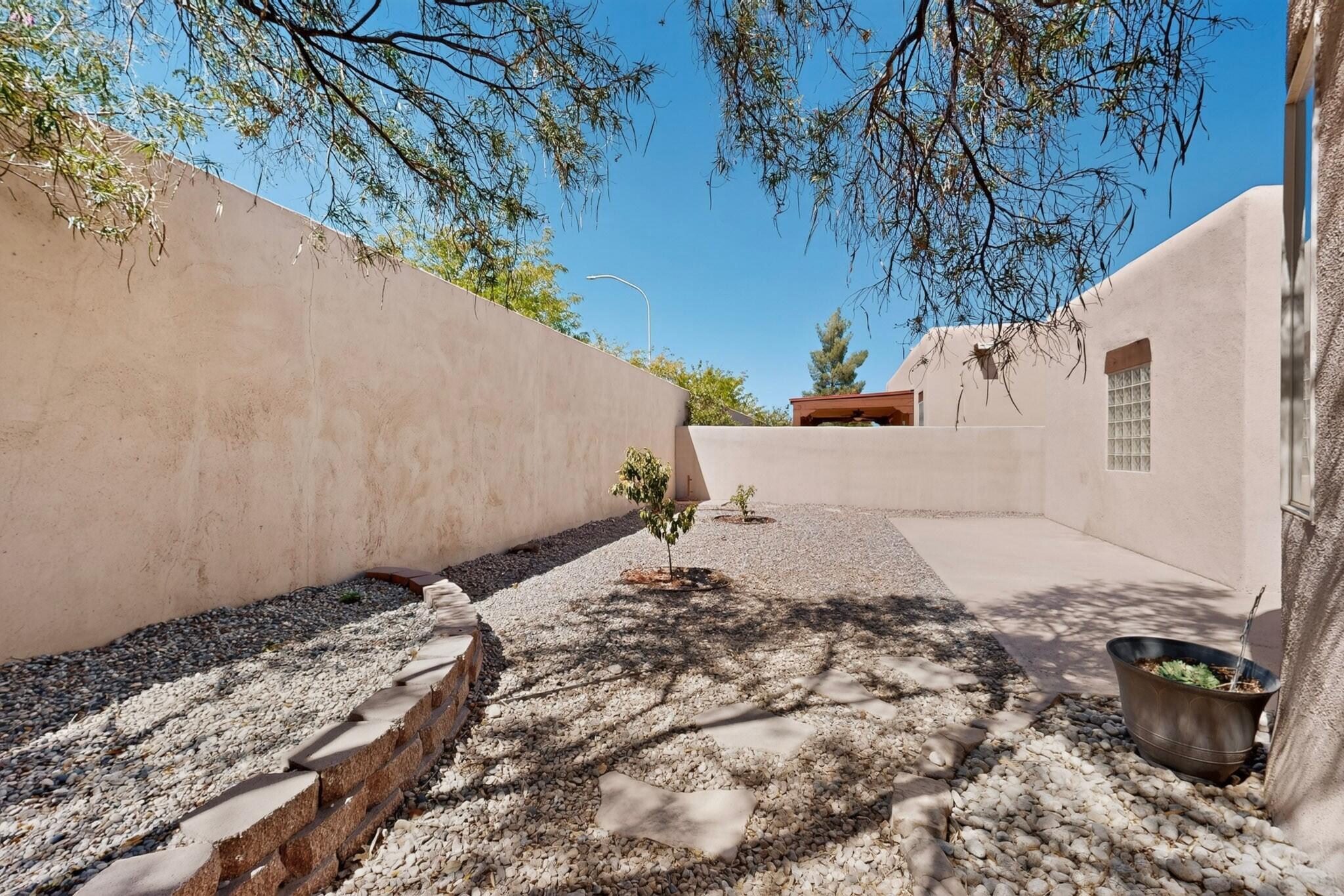 Photo 8 — 531 Via Patria SW