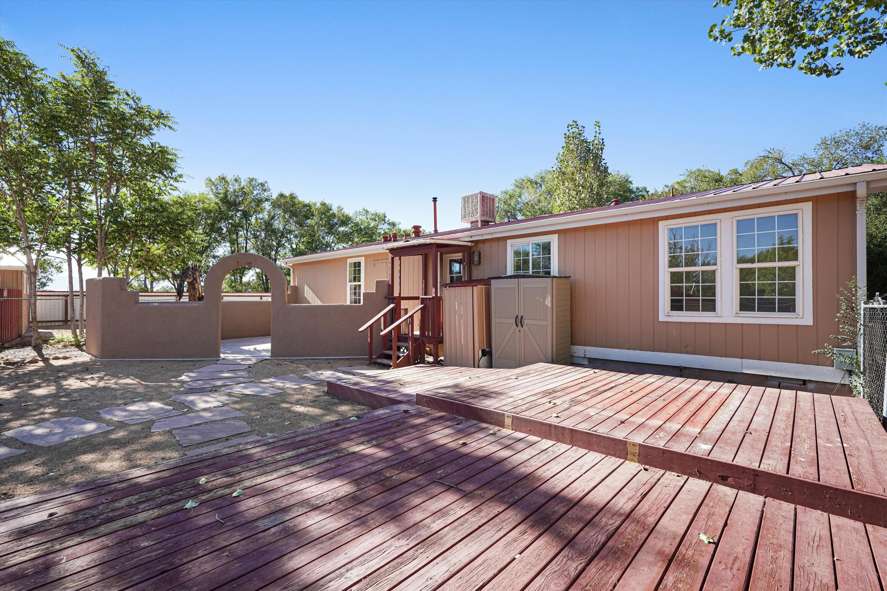 Photo 20 — 1300 Robyn Place SW