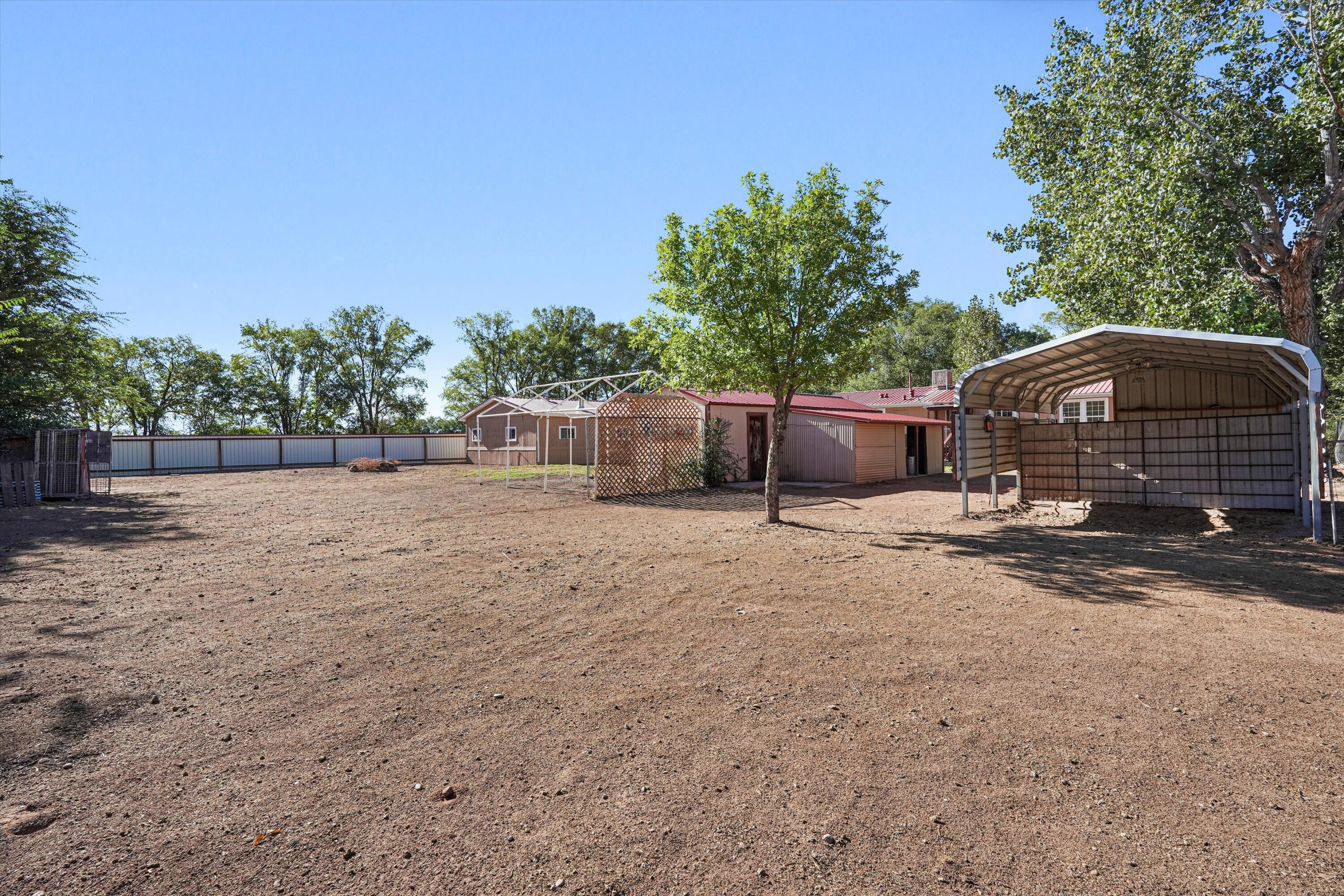Photo 15 — 1300 Robyn Place SW