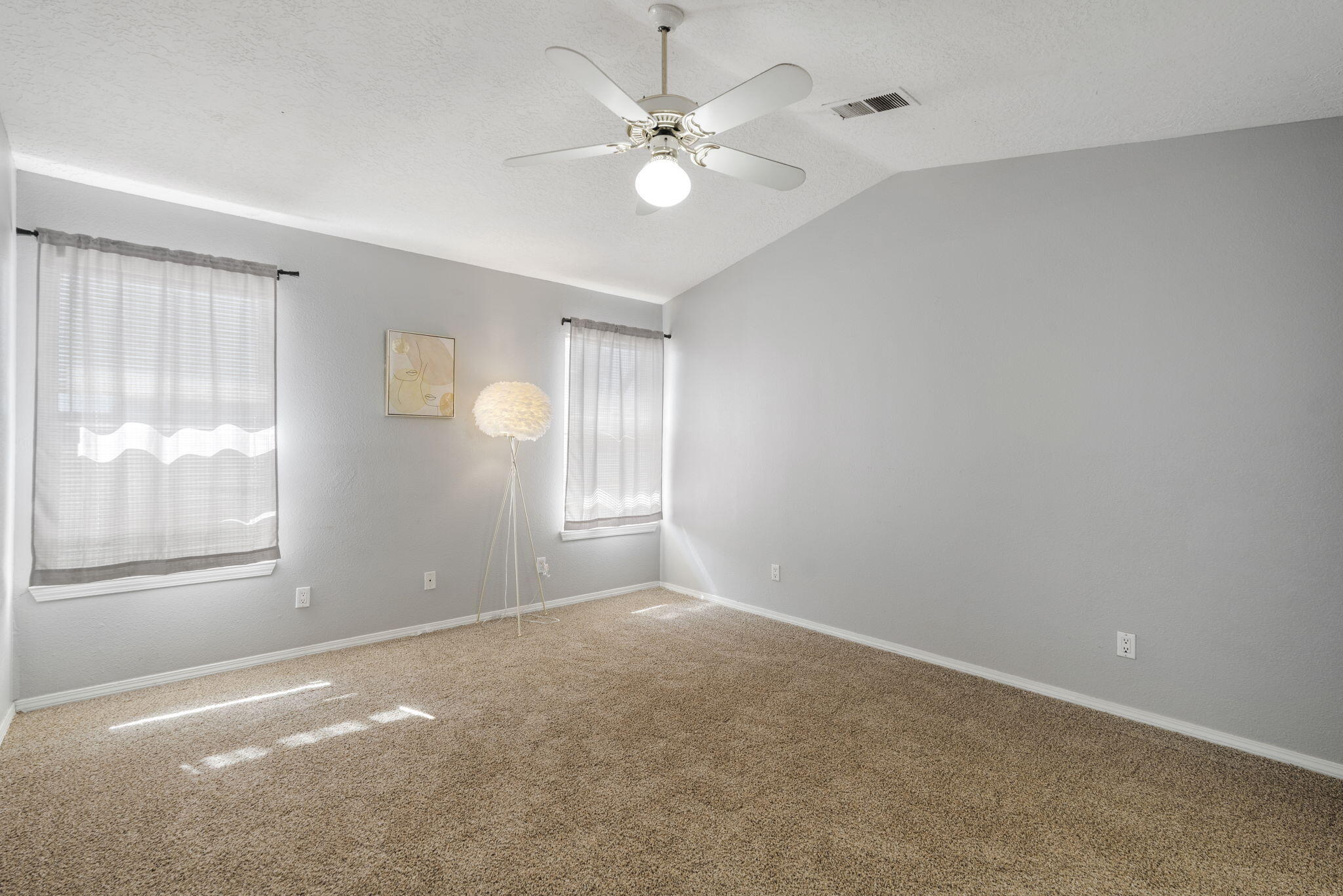 Photo 4 — 1412 Desert Bloom Avenue NW