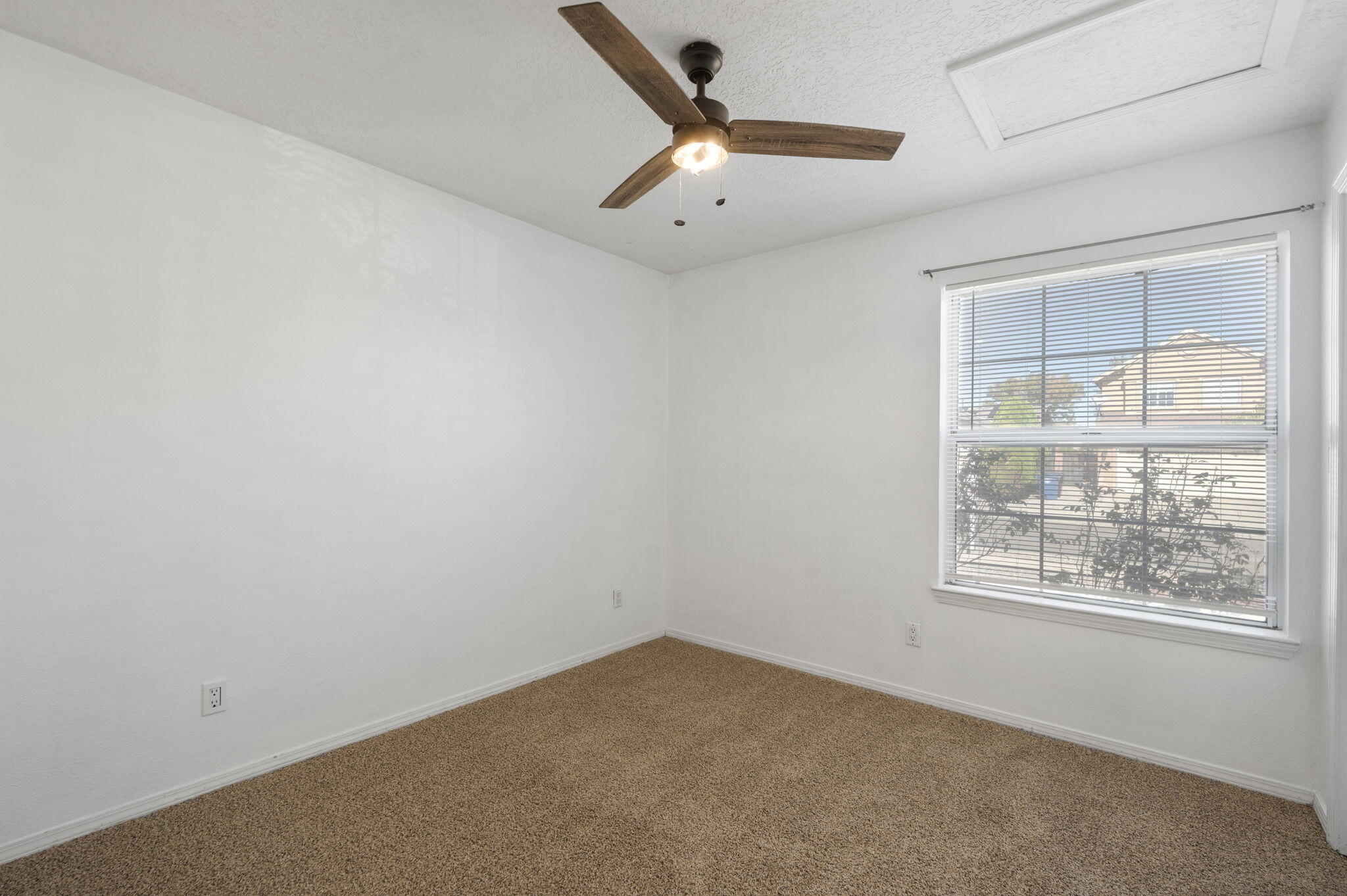Photo 8 — 1412 Desert Bloom Avenue NW