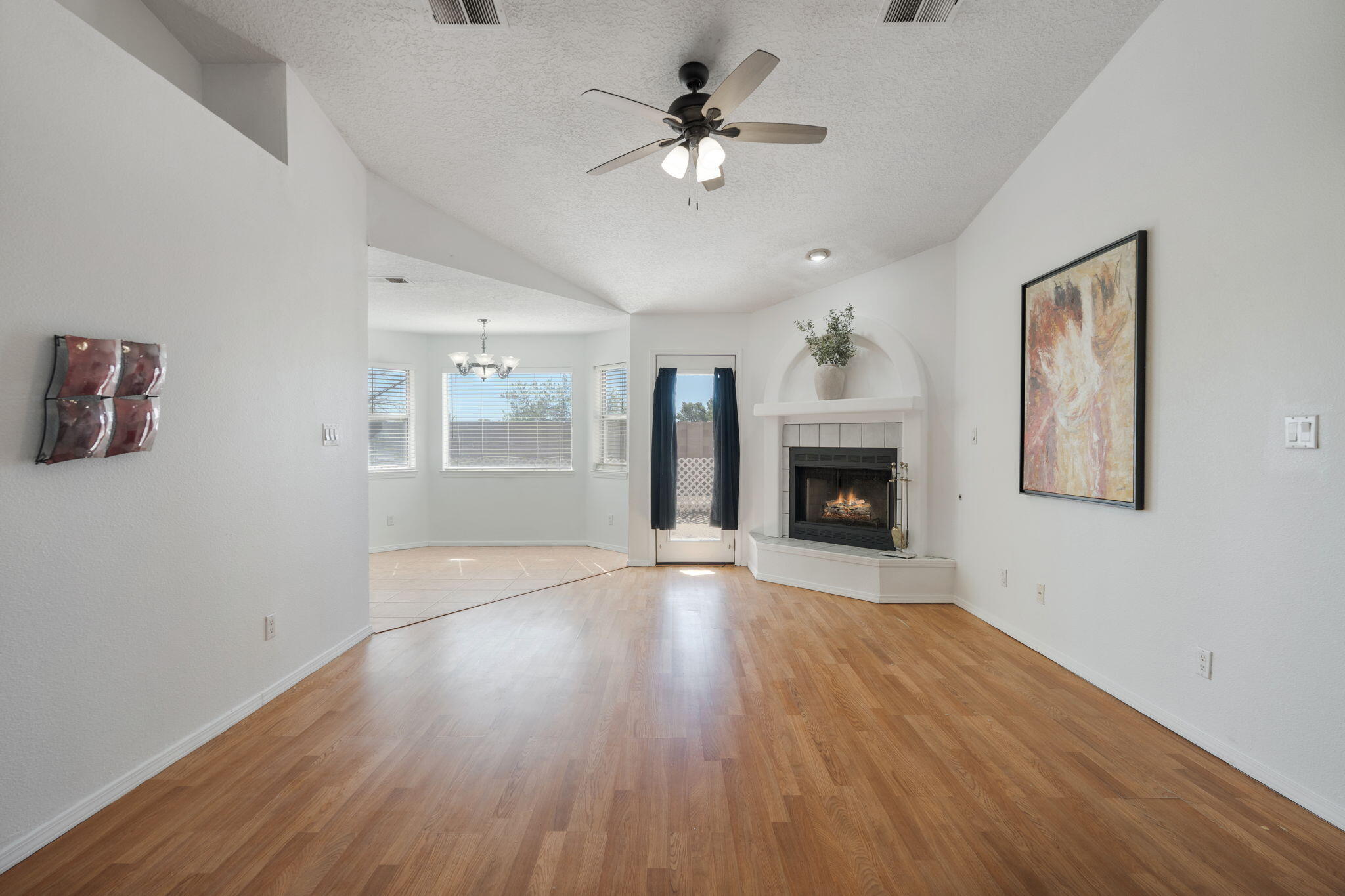 Photo 19 — 1412 Desert Bloom Avenue NW
