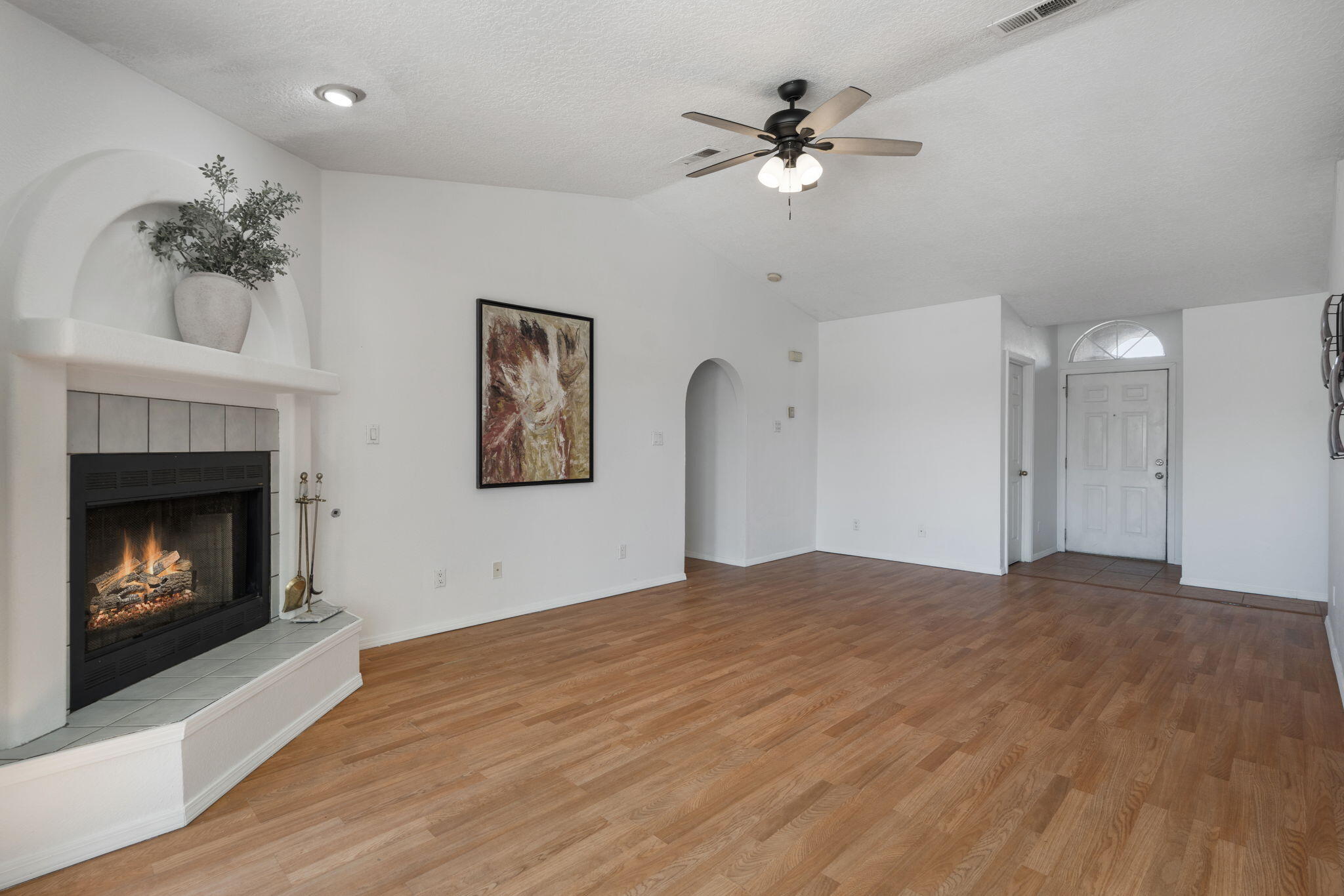 Photo 20 — 1412 Desert Bloom Avenue NW