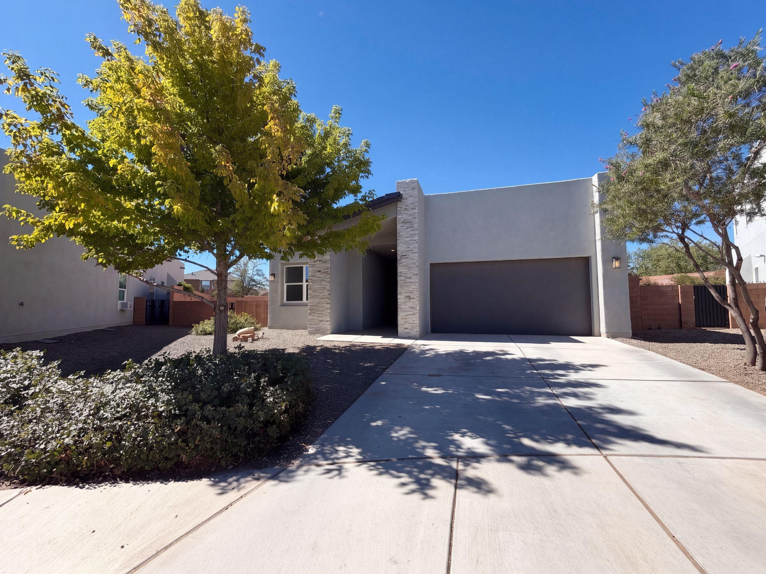 2437 Lynn Road SE, Rio Rancho, NM 87124