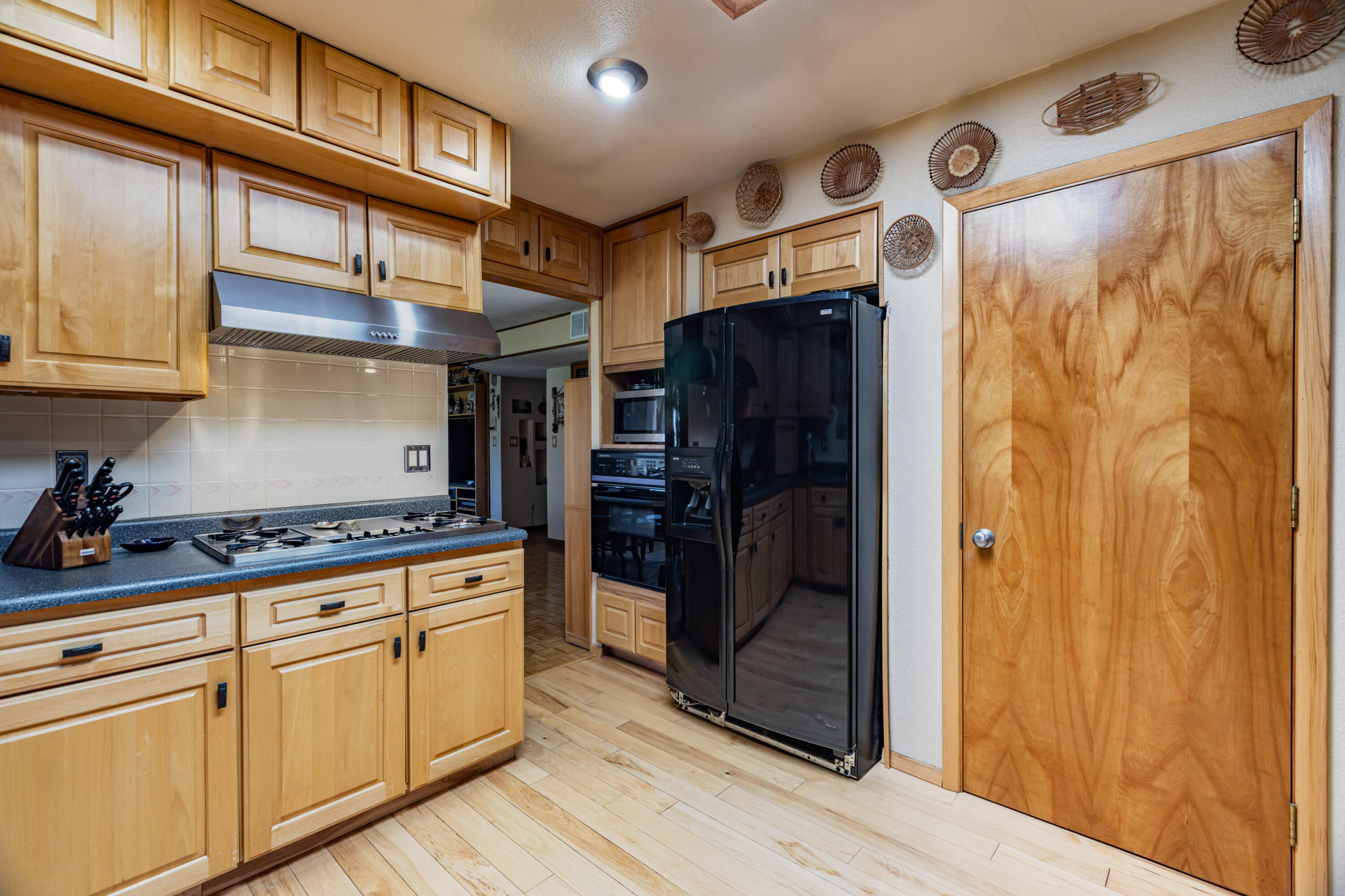 Photo 12 — 4912 Simon Drive NW