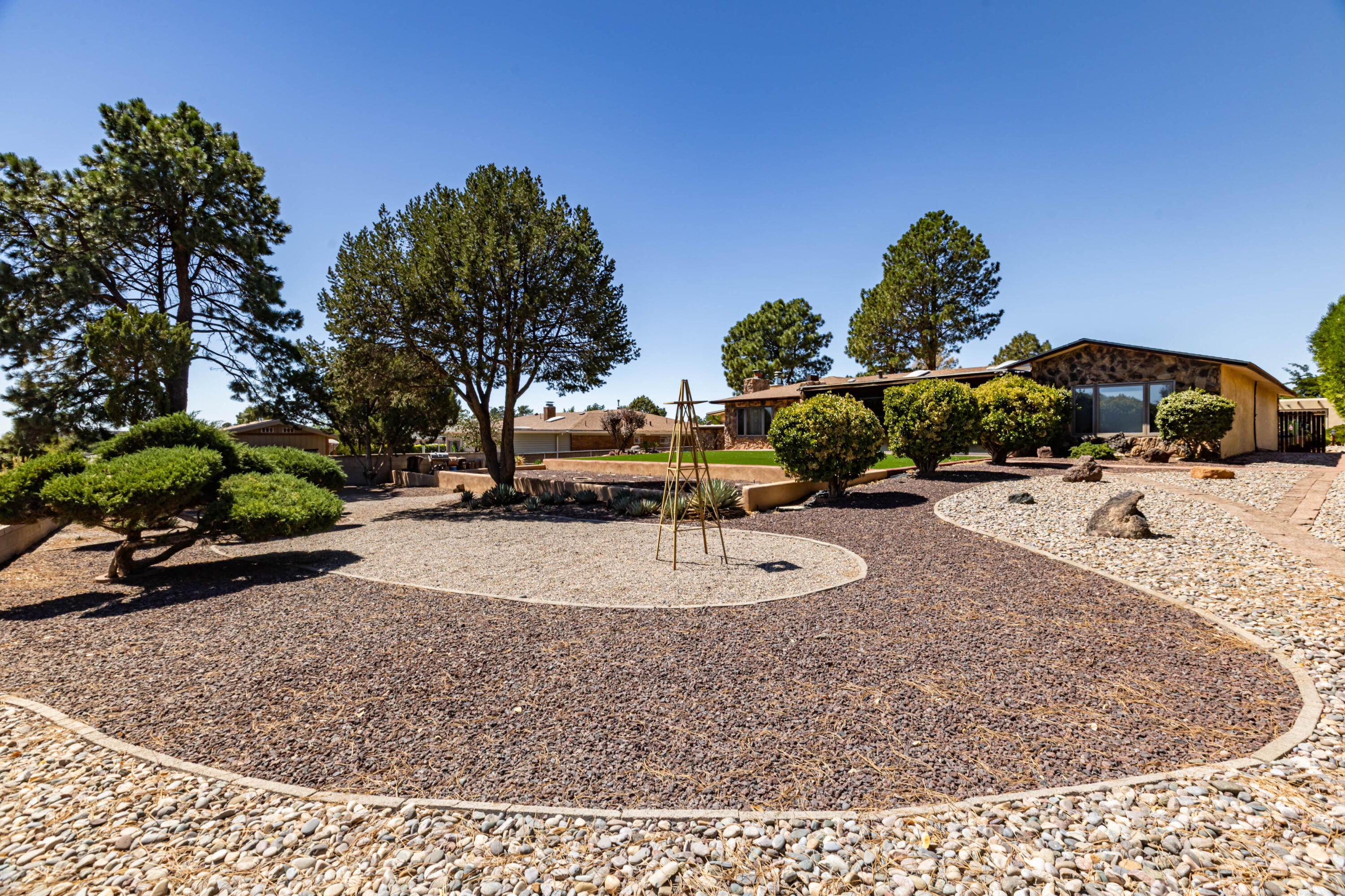 Photo 6 — 4912 Simon Drive NW