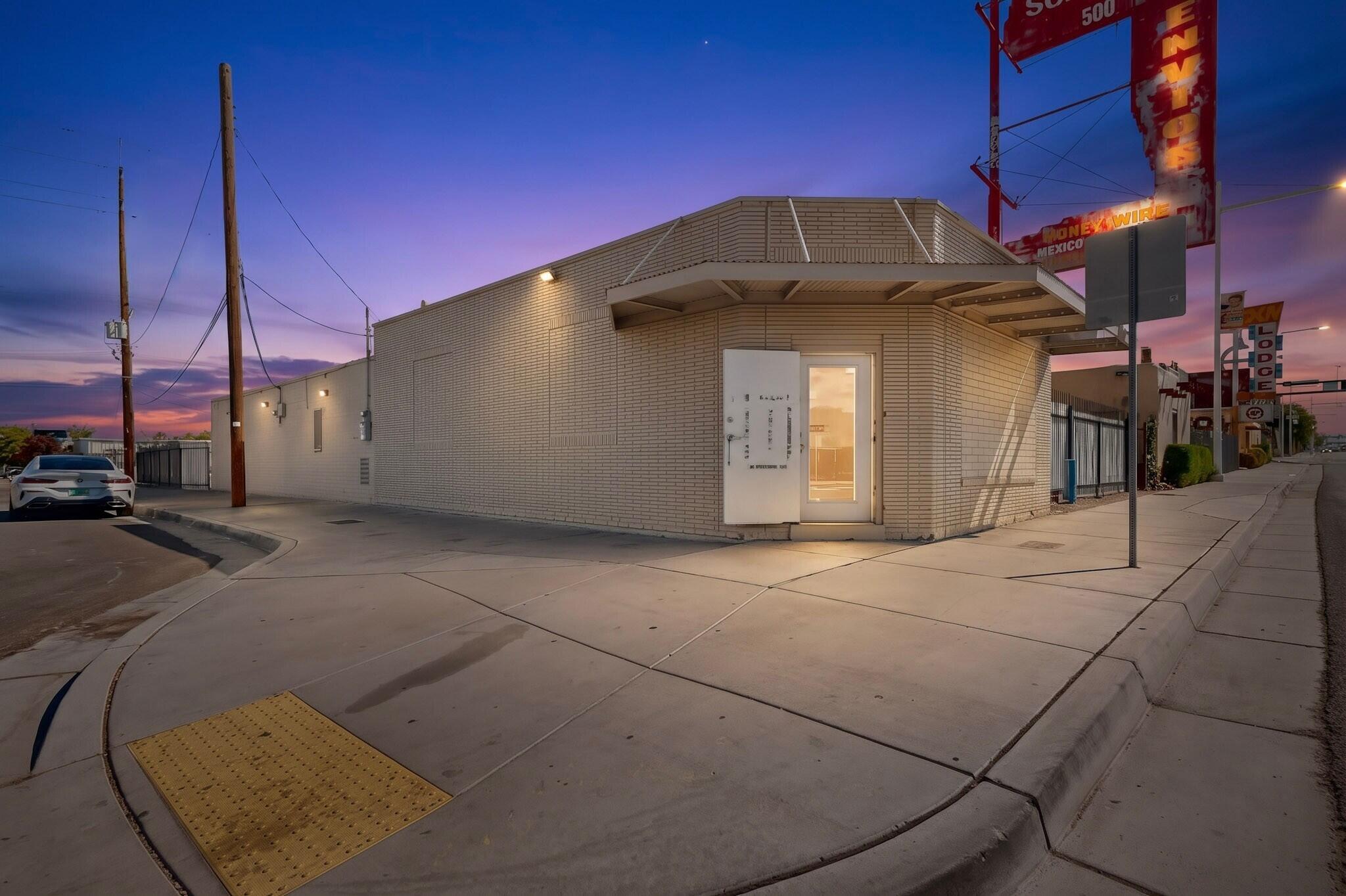 5701 Central Avenue NE, Albuquerque, NM 87108