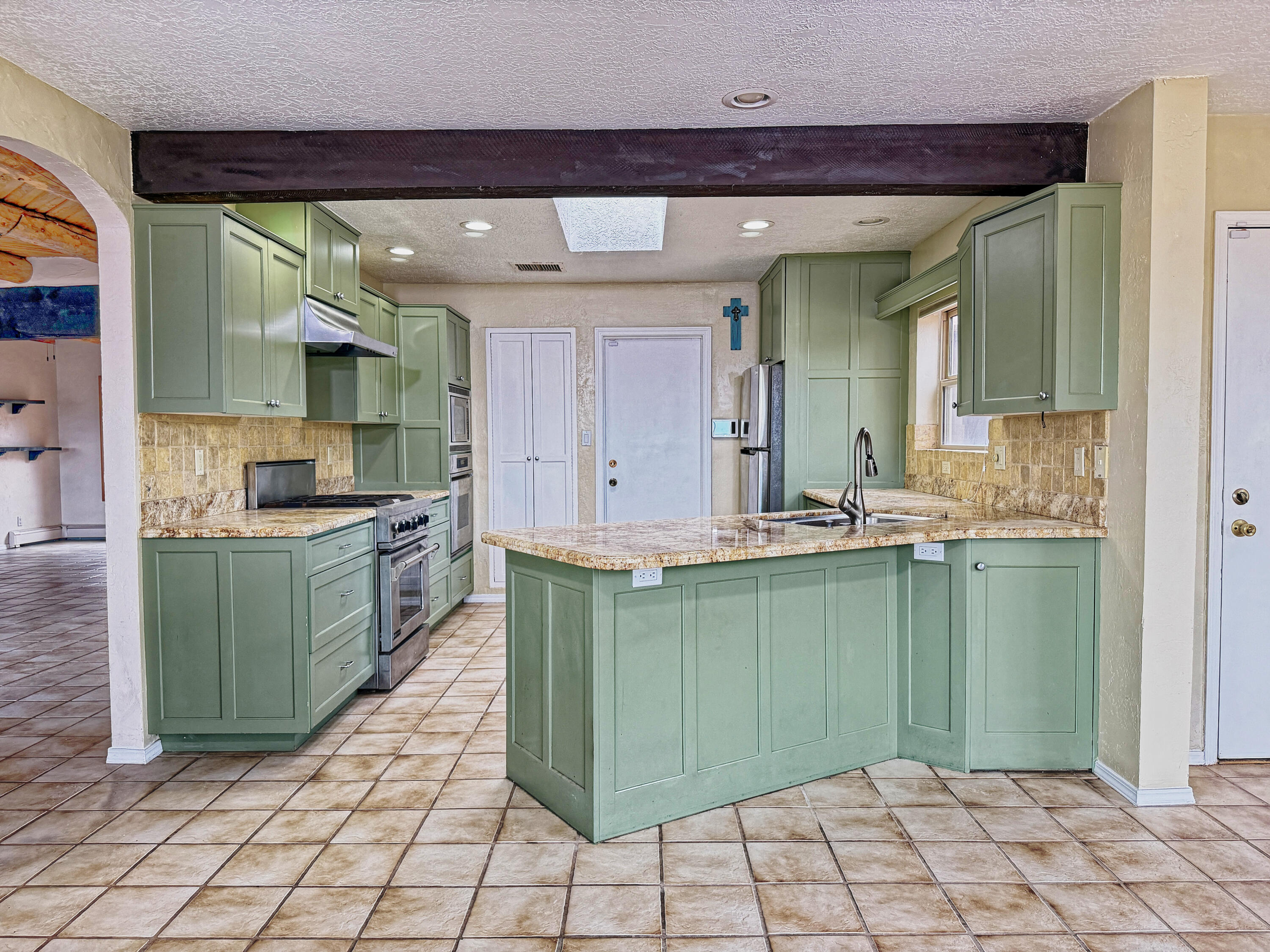 Photo 20 — 302 Villa Verde Drive SE