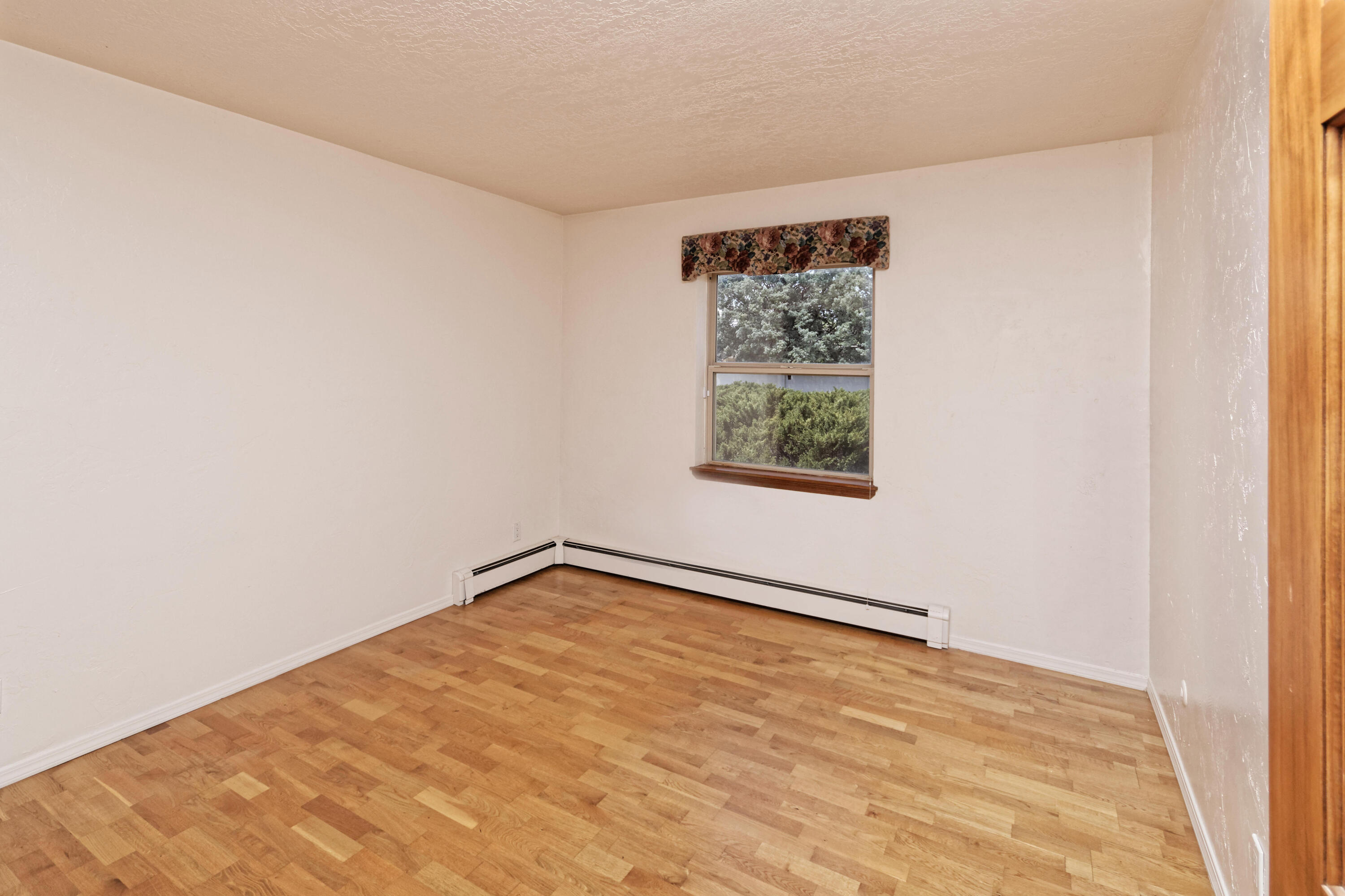 Photo 9 — 302 Villa Verde Drive SE