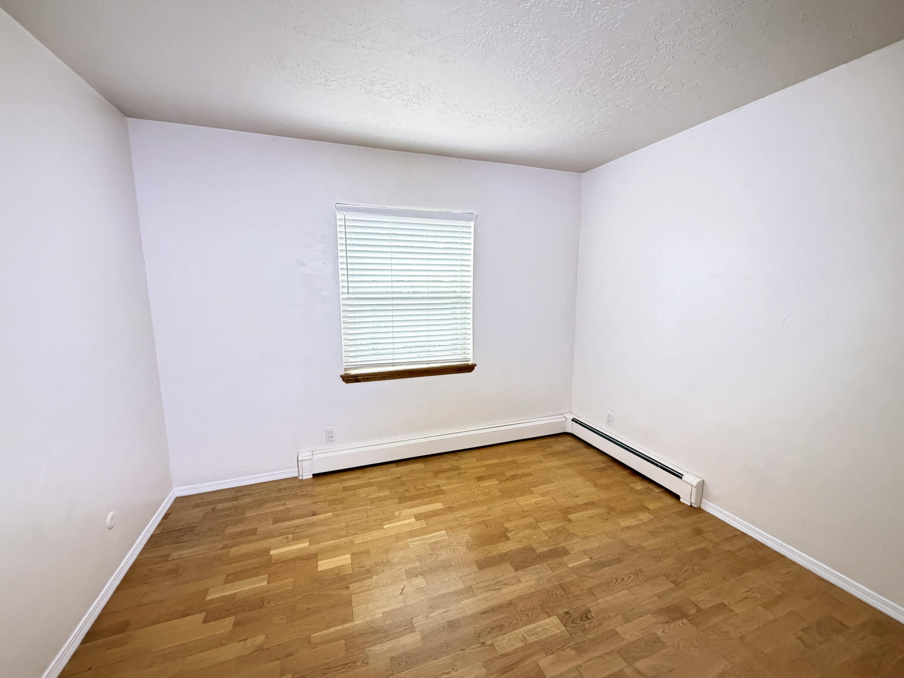 Photo 8 — 302 Villa Verde Drive SE