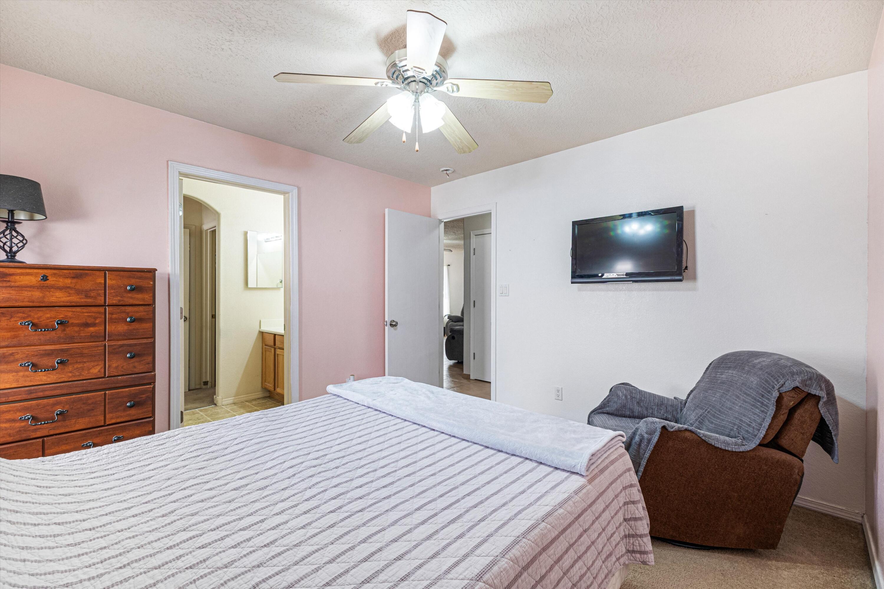 Photo 16 — 700 97th Street SW