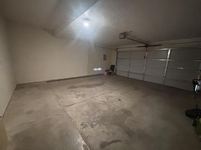Photo 2 — 429 Tome Hill Avenue SE