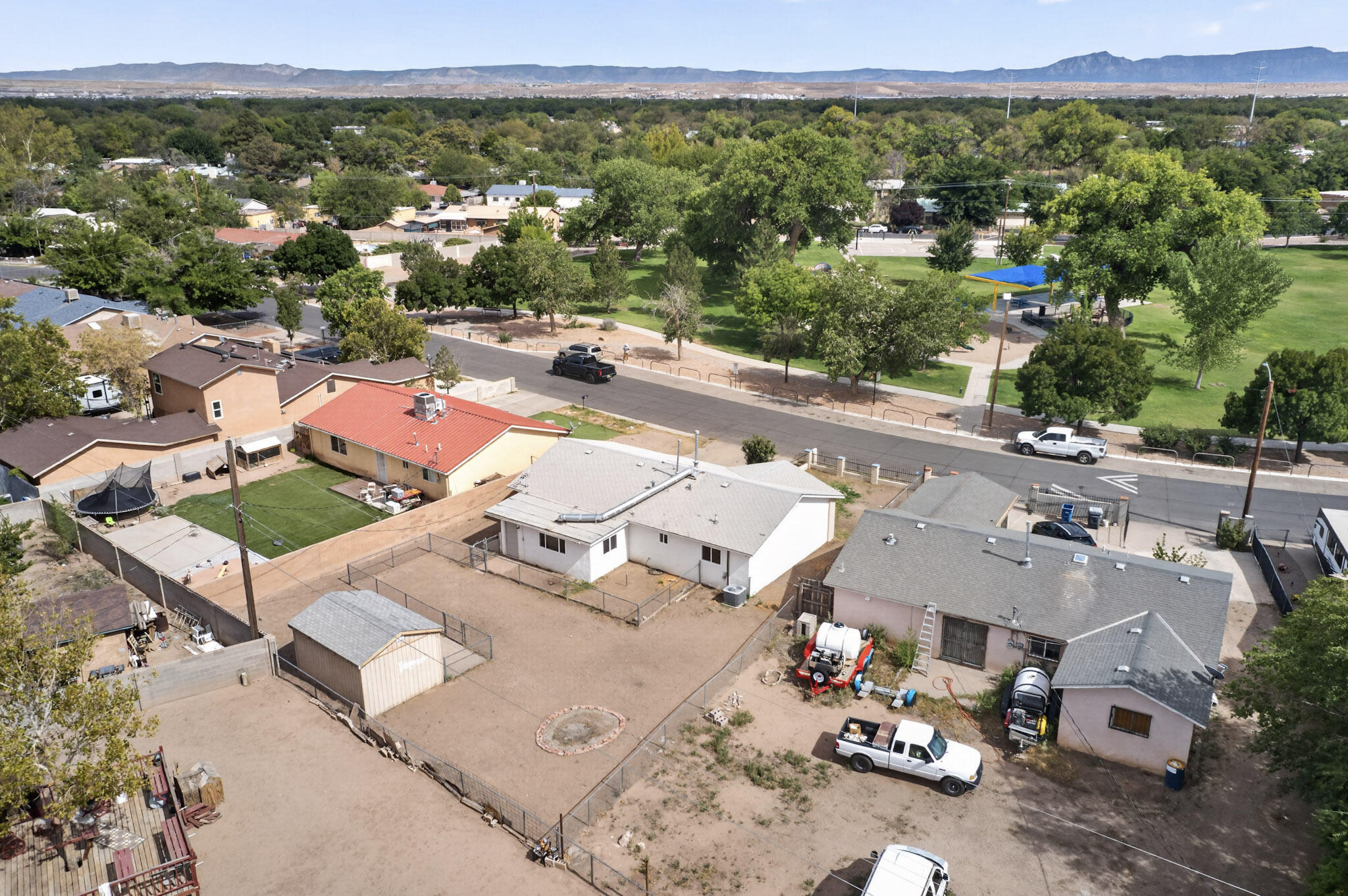 Photo 5 — 4611 Valley Park Drive SW