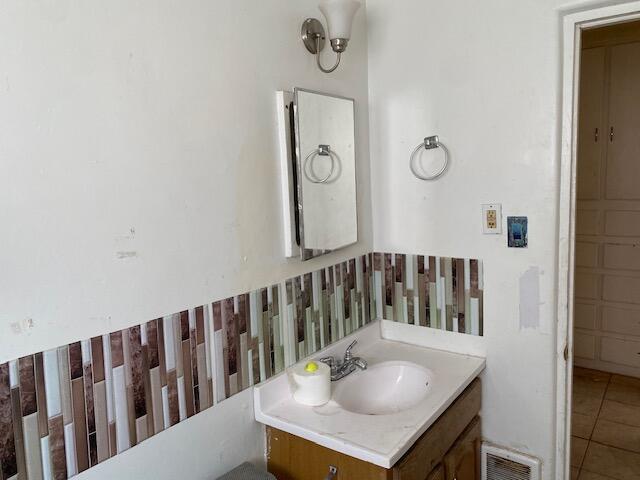 Photo 20 — 545 Cardenas Drive SE # 12-A