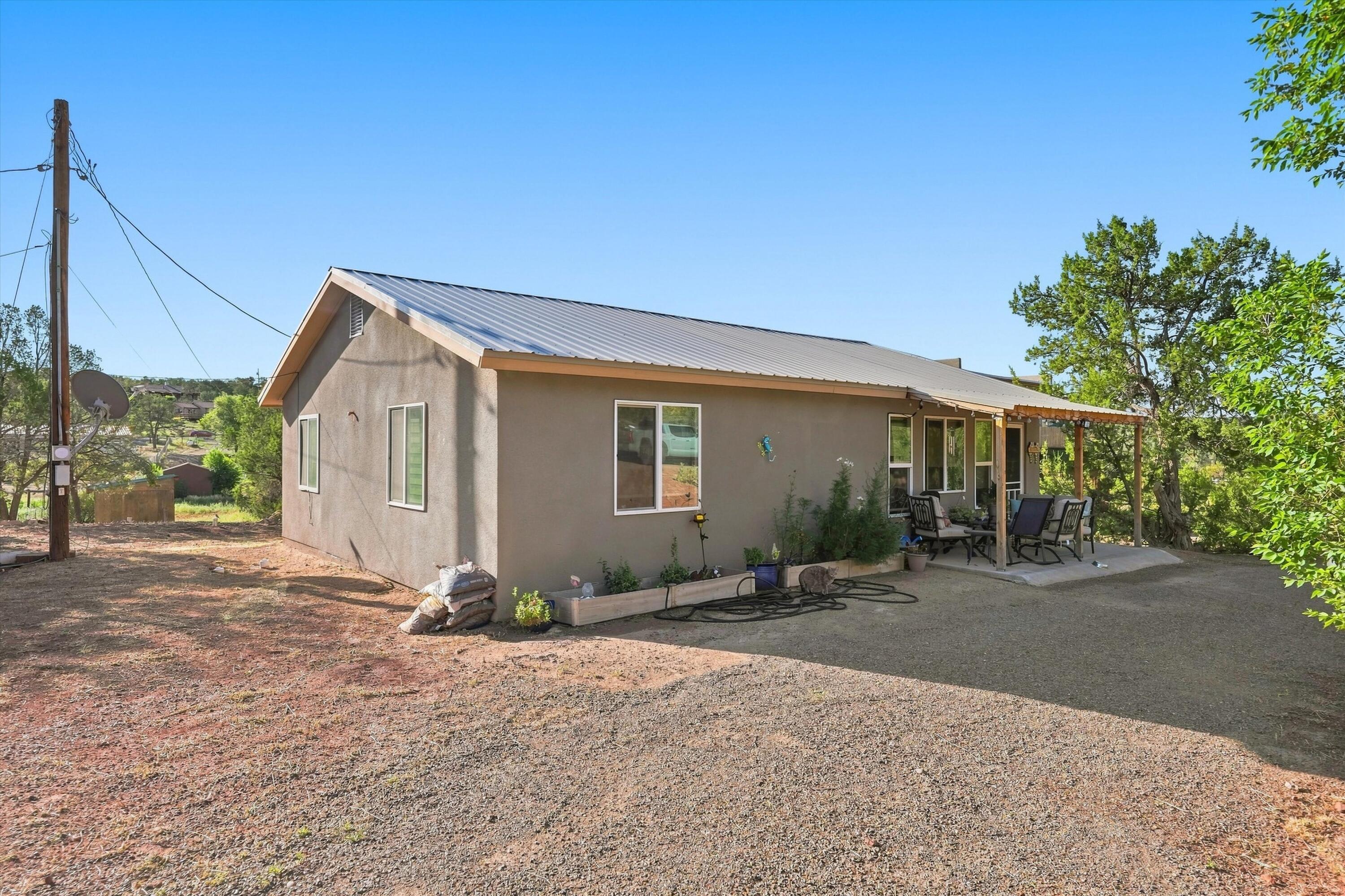 Photo 3 — 22 Kelly Lynn Drive