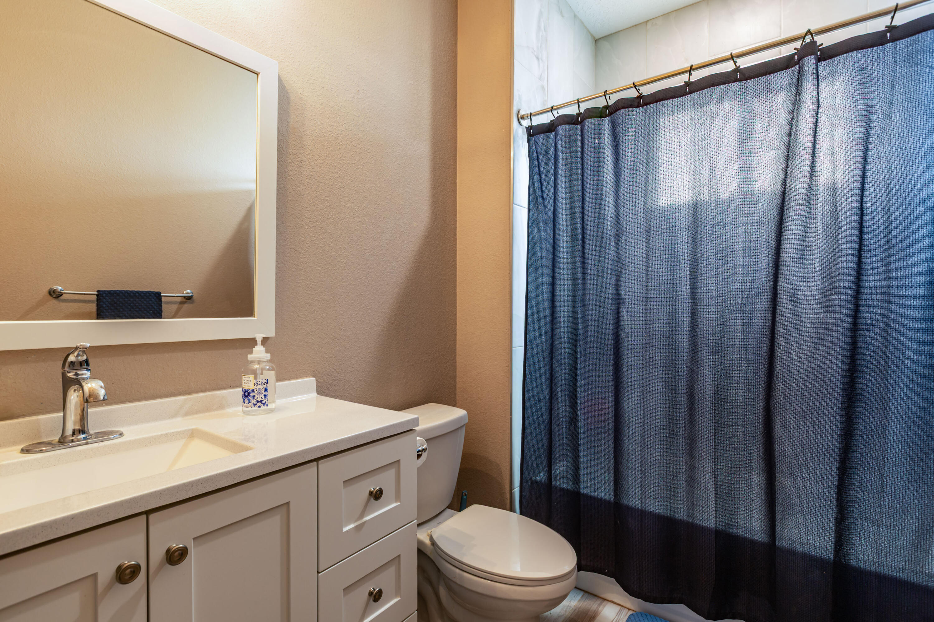 Photo 18 — 16 Northland Meadows Place