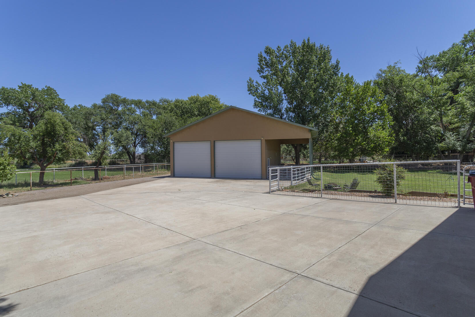 Photo 19 — 220 Del Norte Court