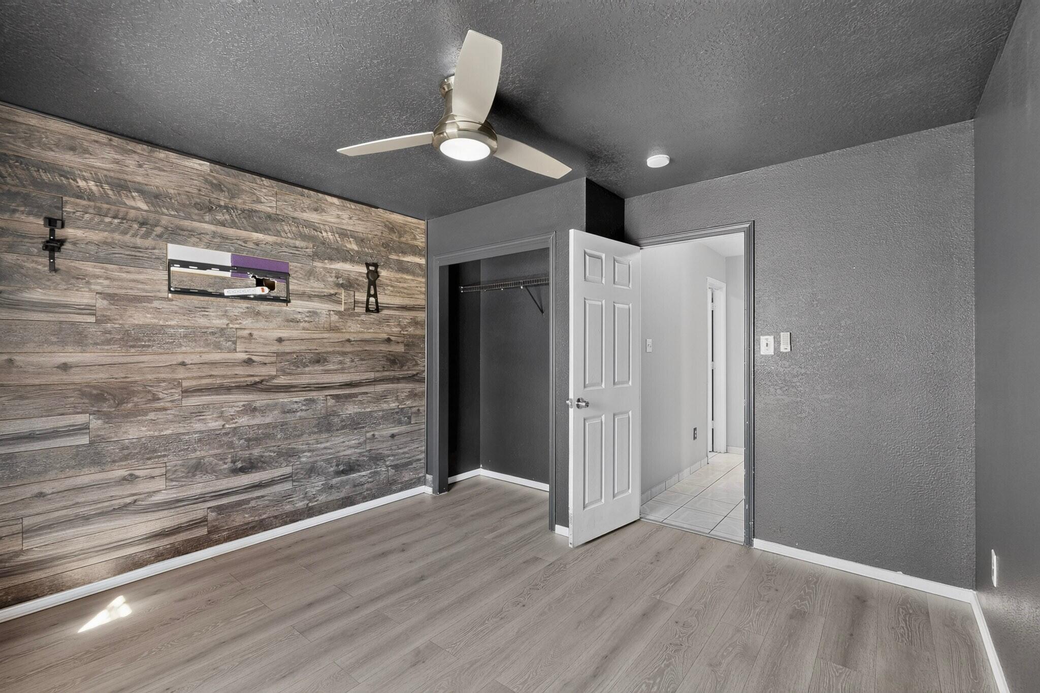 Photo 12 — 7304 Rainmaker Road SW