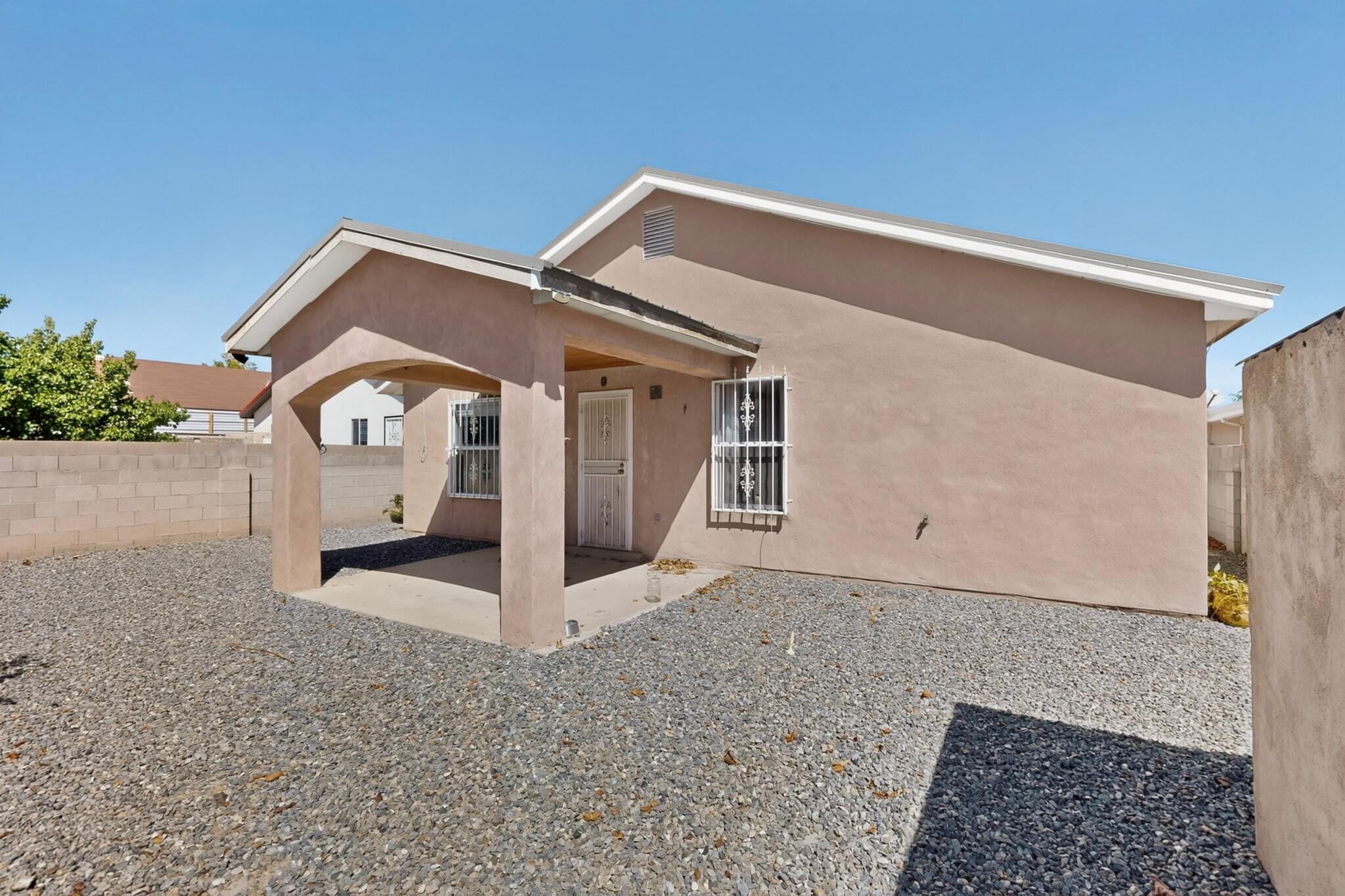 Photo 4 — 7304 Rainmaker Road SW
