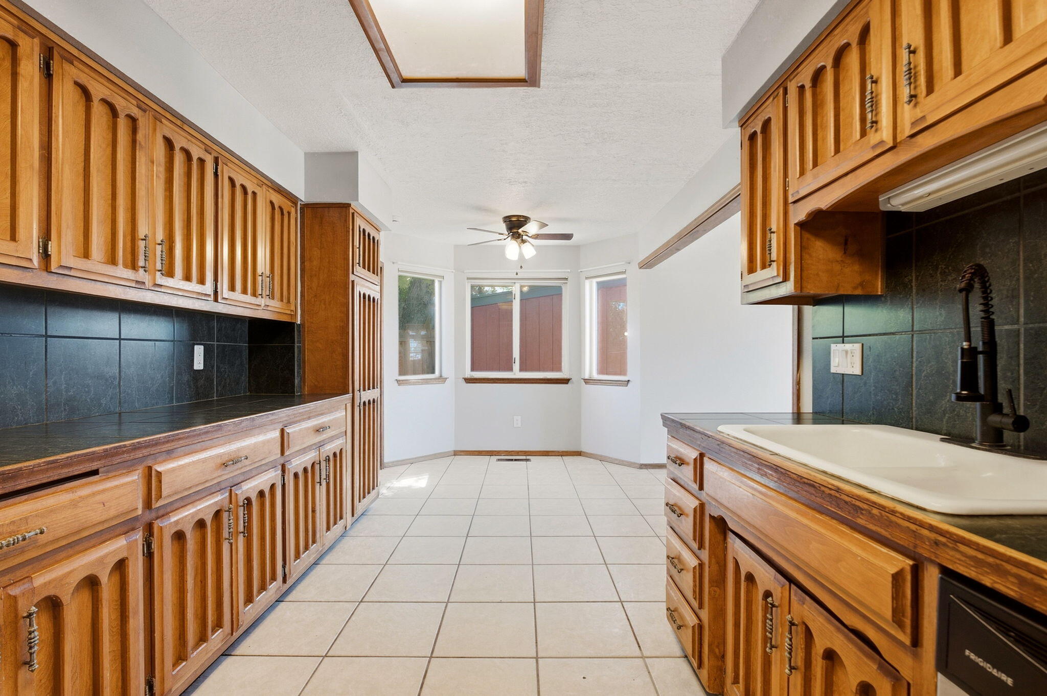 Photo 5 — 7309 Capulin Road NE