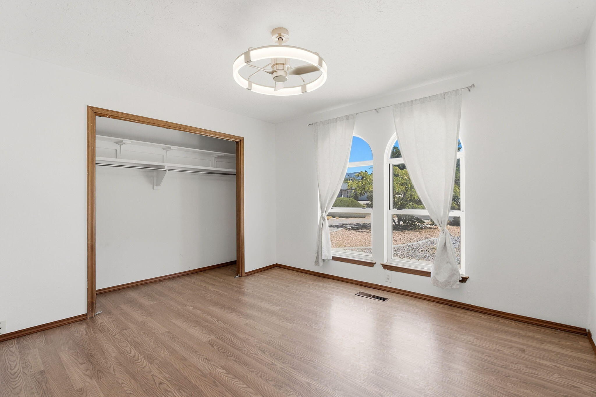 Photo 15 — 7309 Capulin Road NE