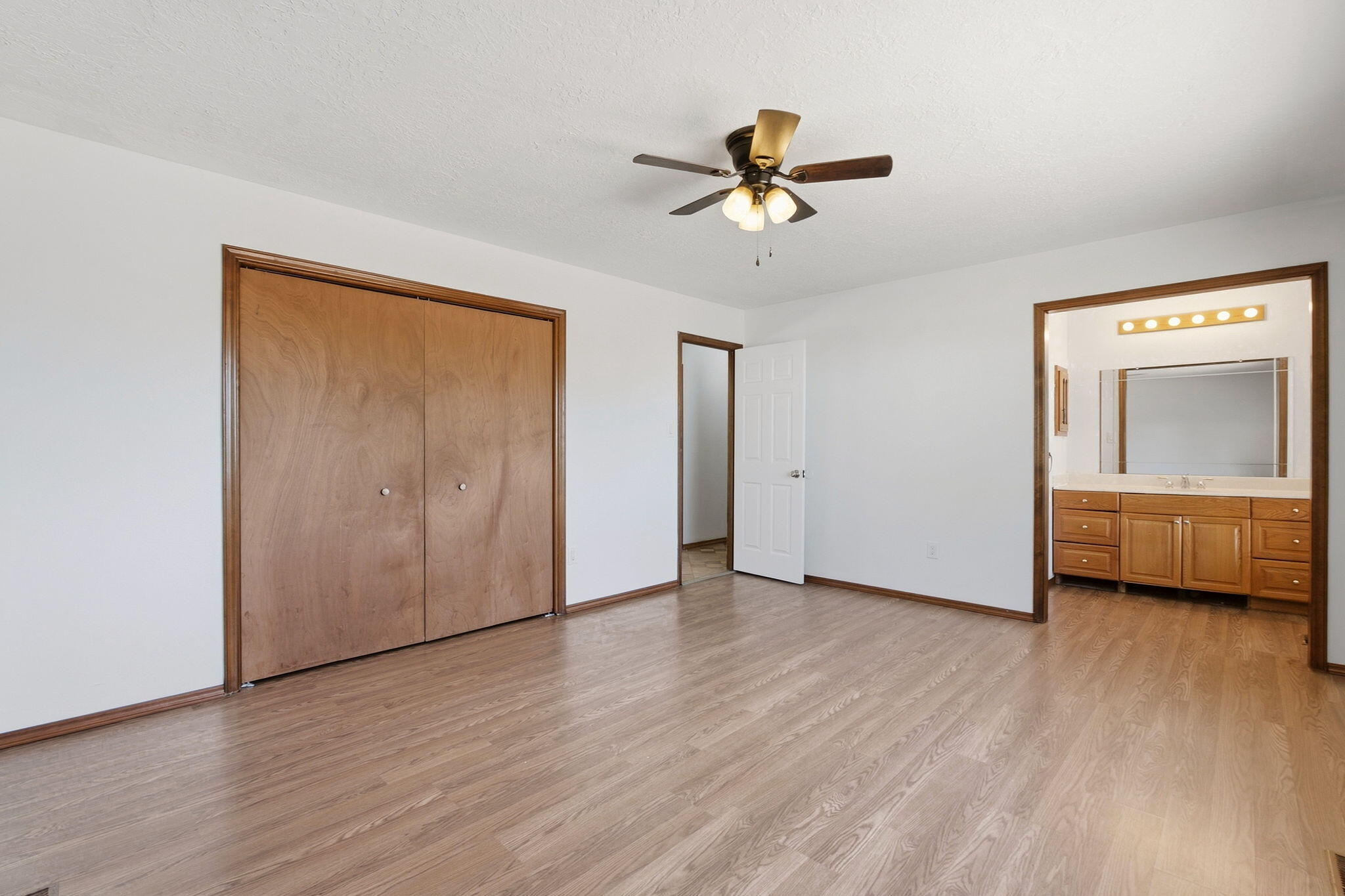 Photo 18 — 7309 Capulin Road NE