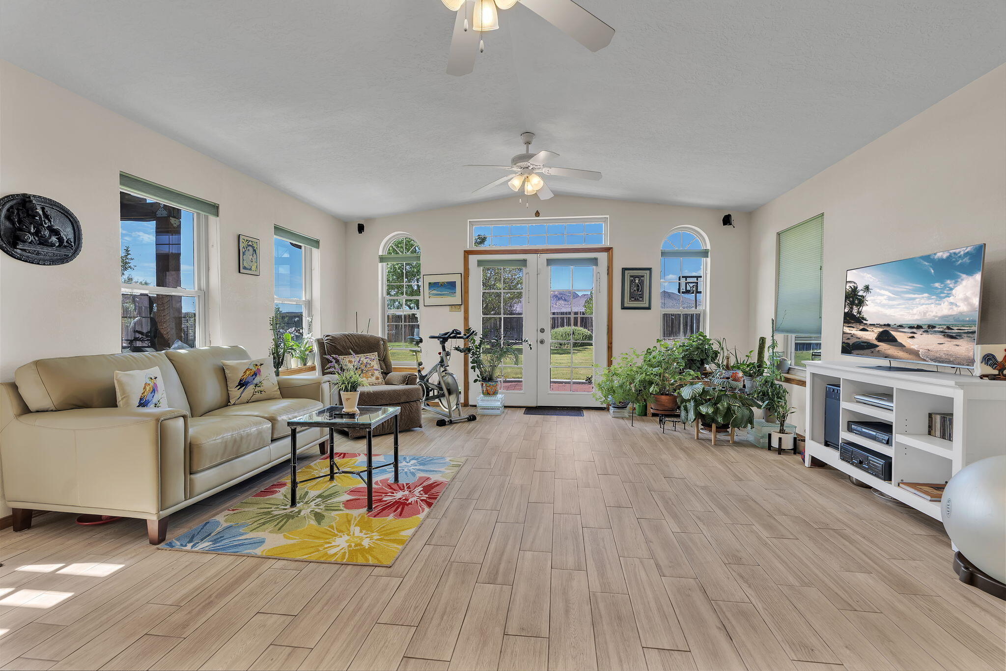 Photo 11 — 1310 North Drive