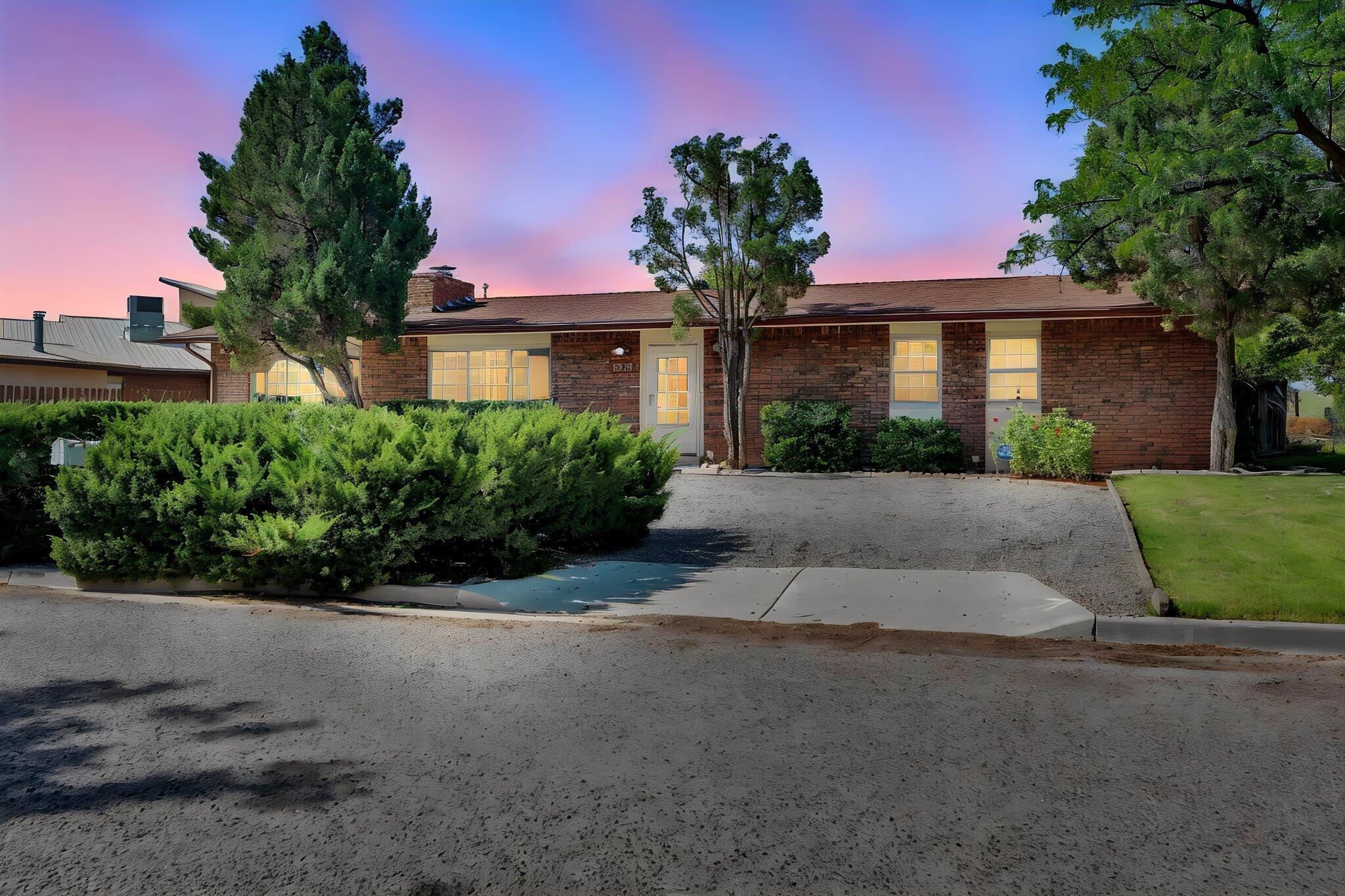 Photo 5 — 1310 North Drive