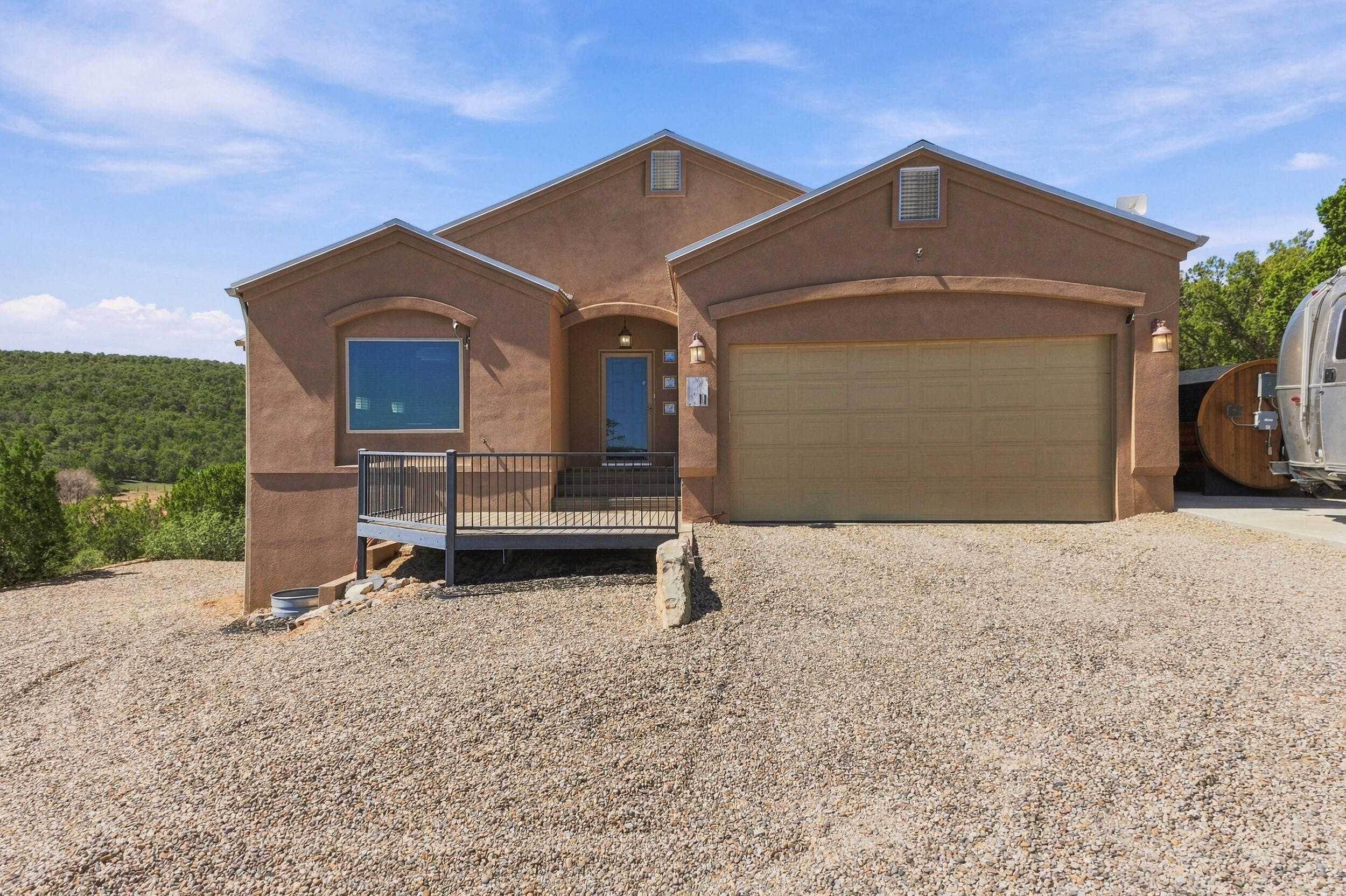 11 Estribor Court, Edgewood, NM 87015