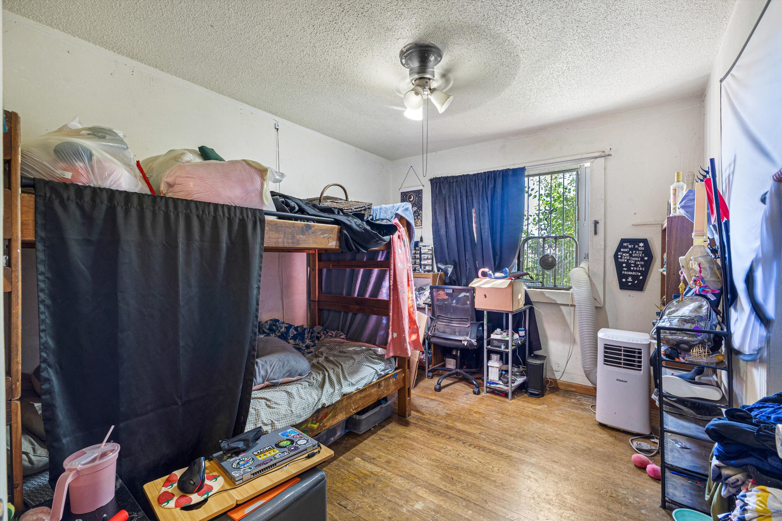 Photo 4 — 425 60th Street SW