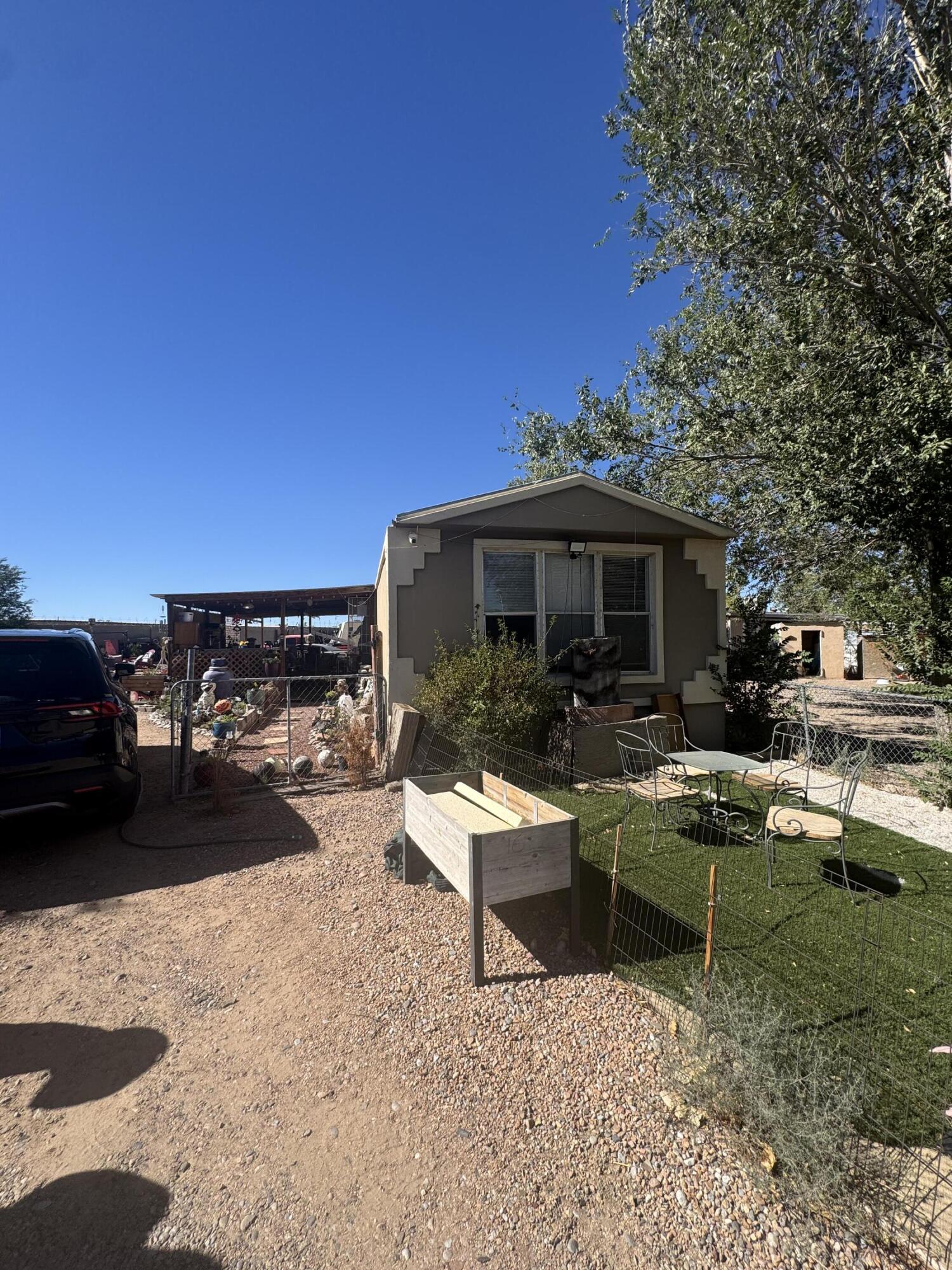 2911 Ervien Lane SW 16