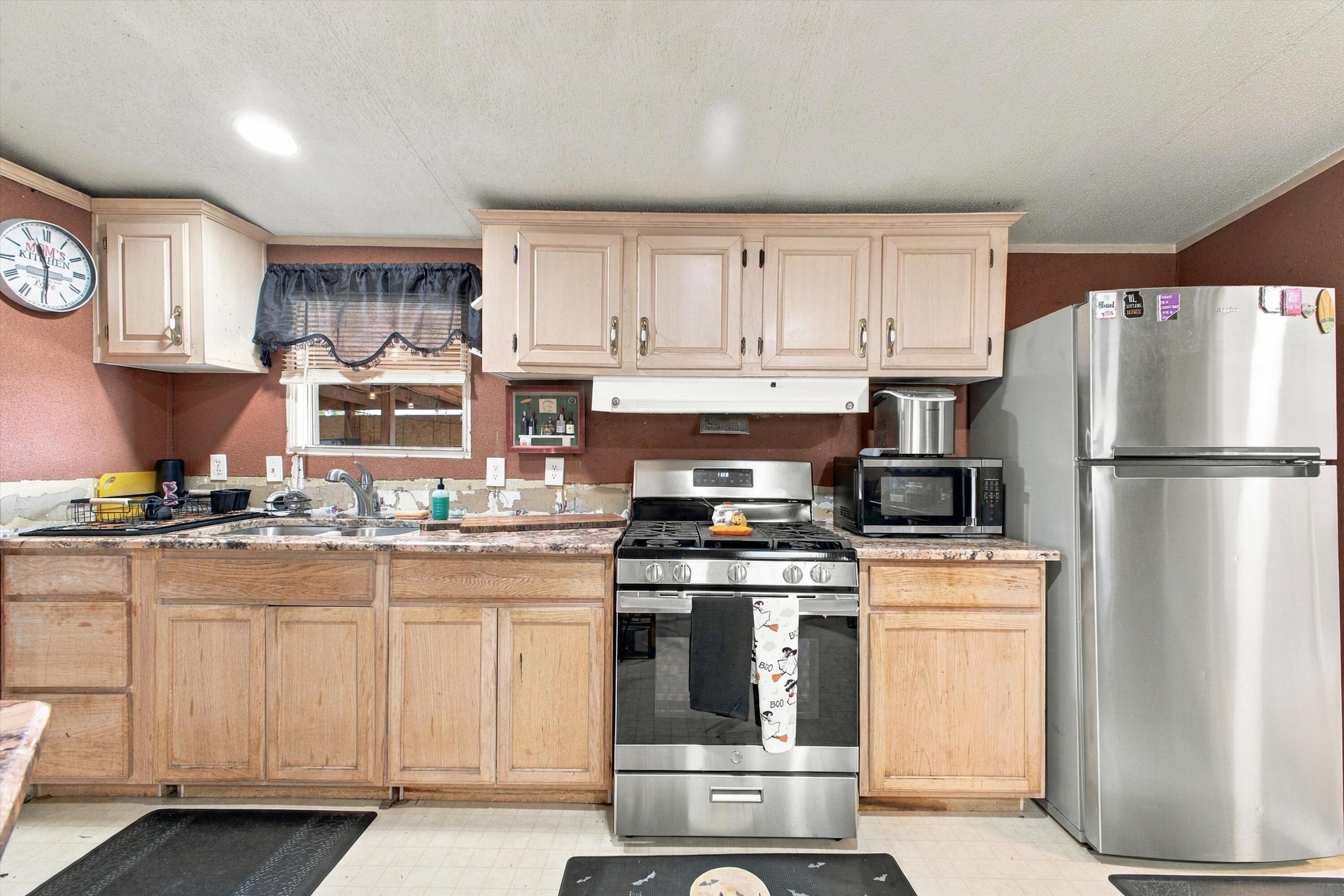 Photo 16 — 2911 Ervien Lane SW 16