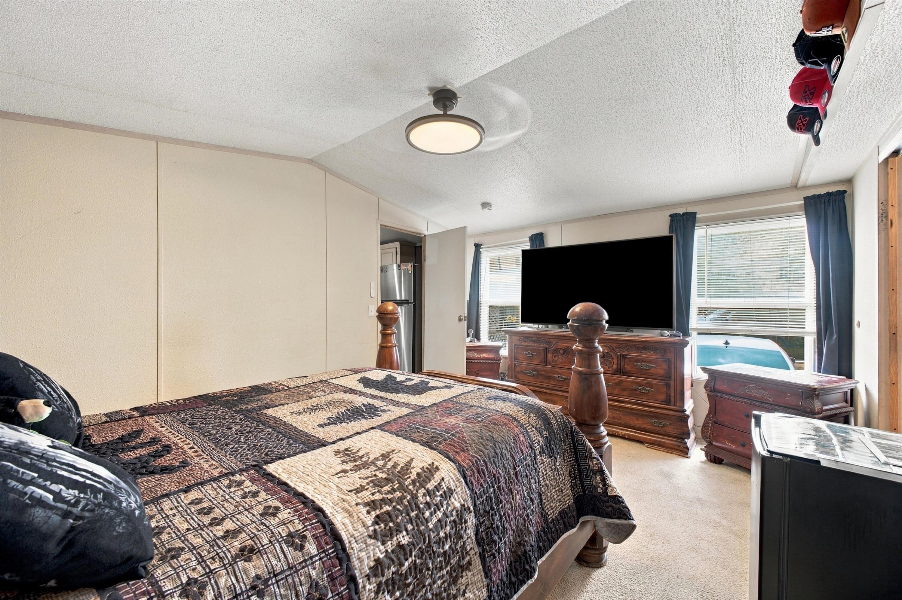 Photo 6 — 2911 Ervien Lane SW 16