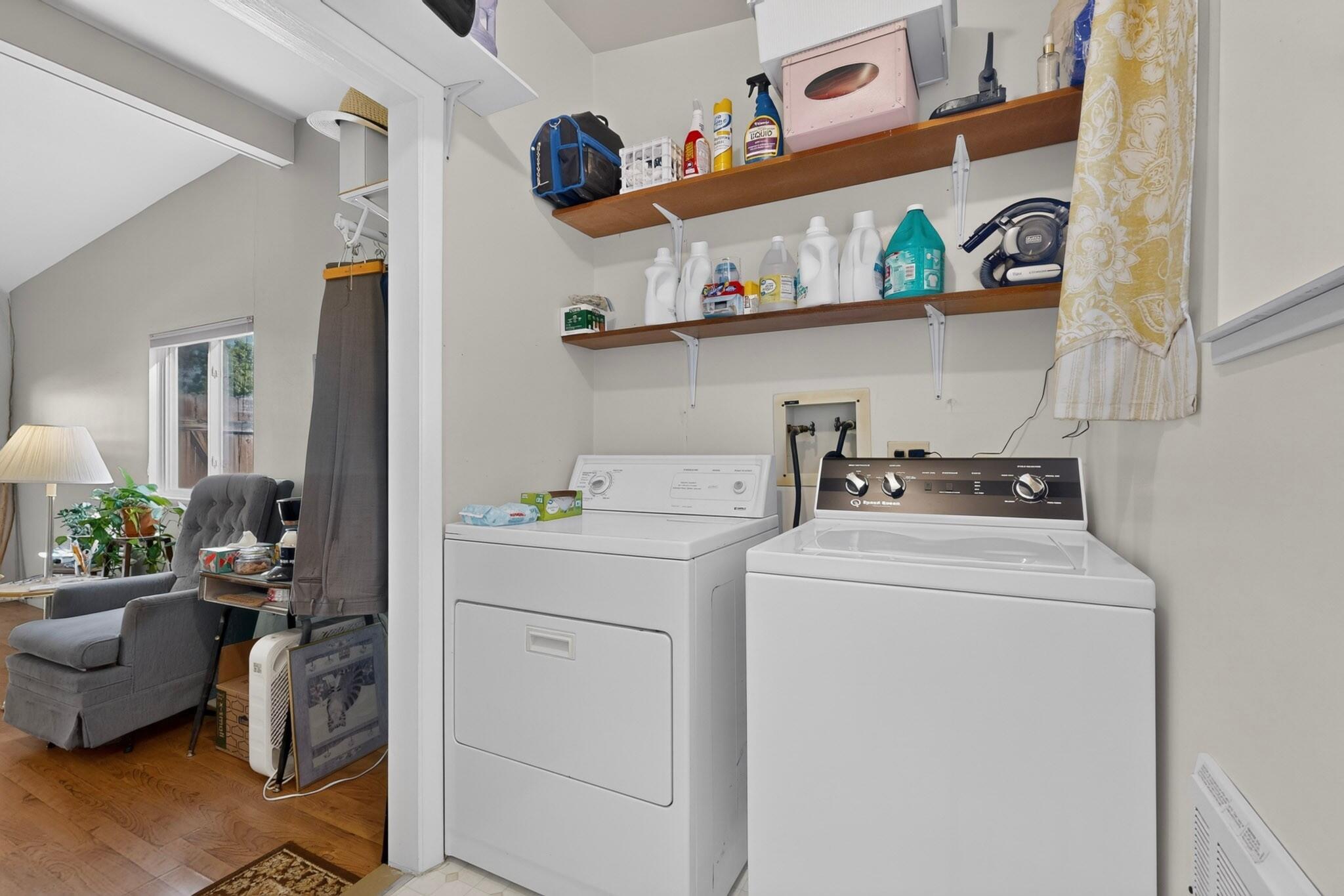 Photo 6 — 713 Claudine Street NE