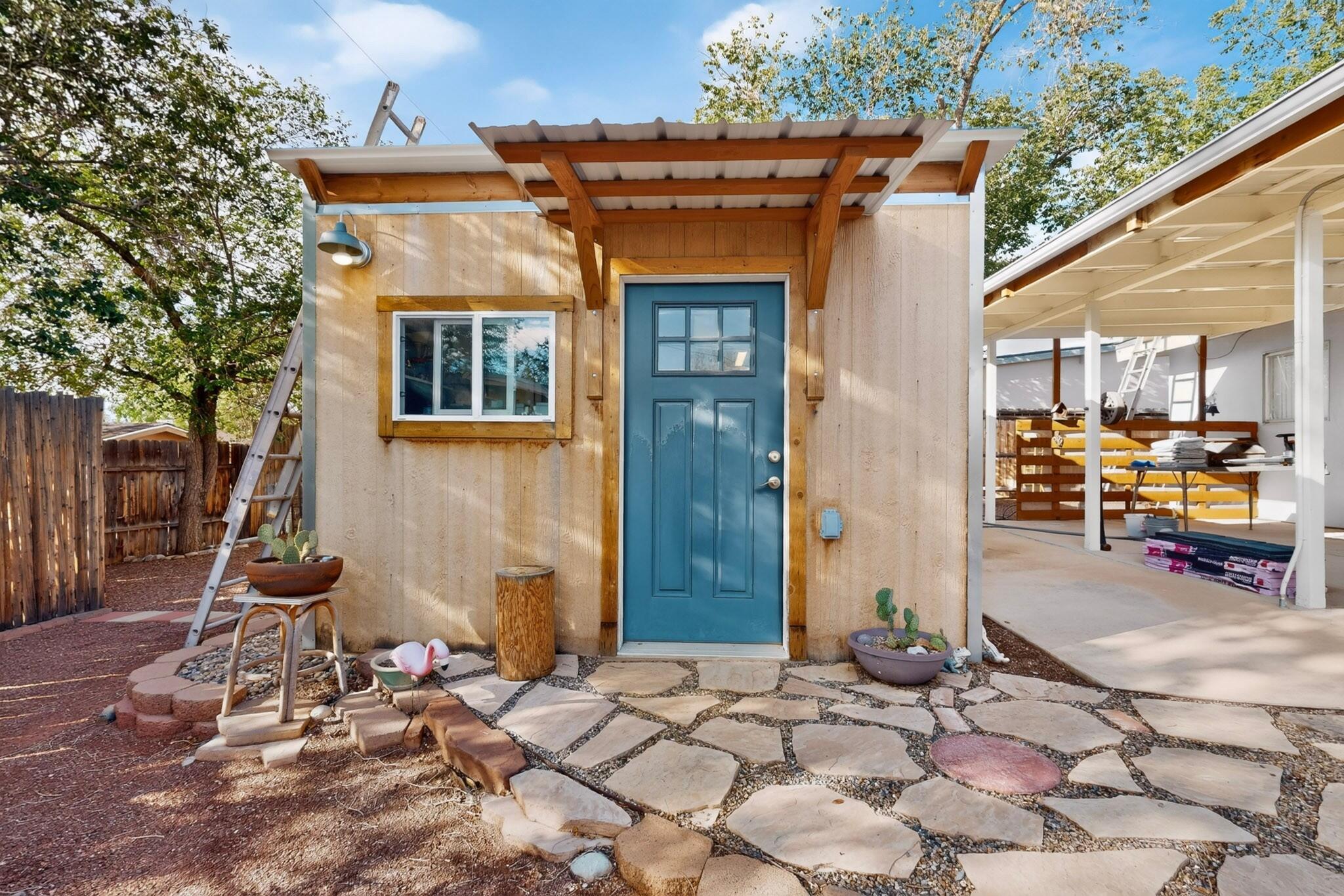 Photo 3 — 713 Claudine Street NE