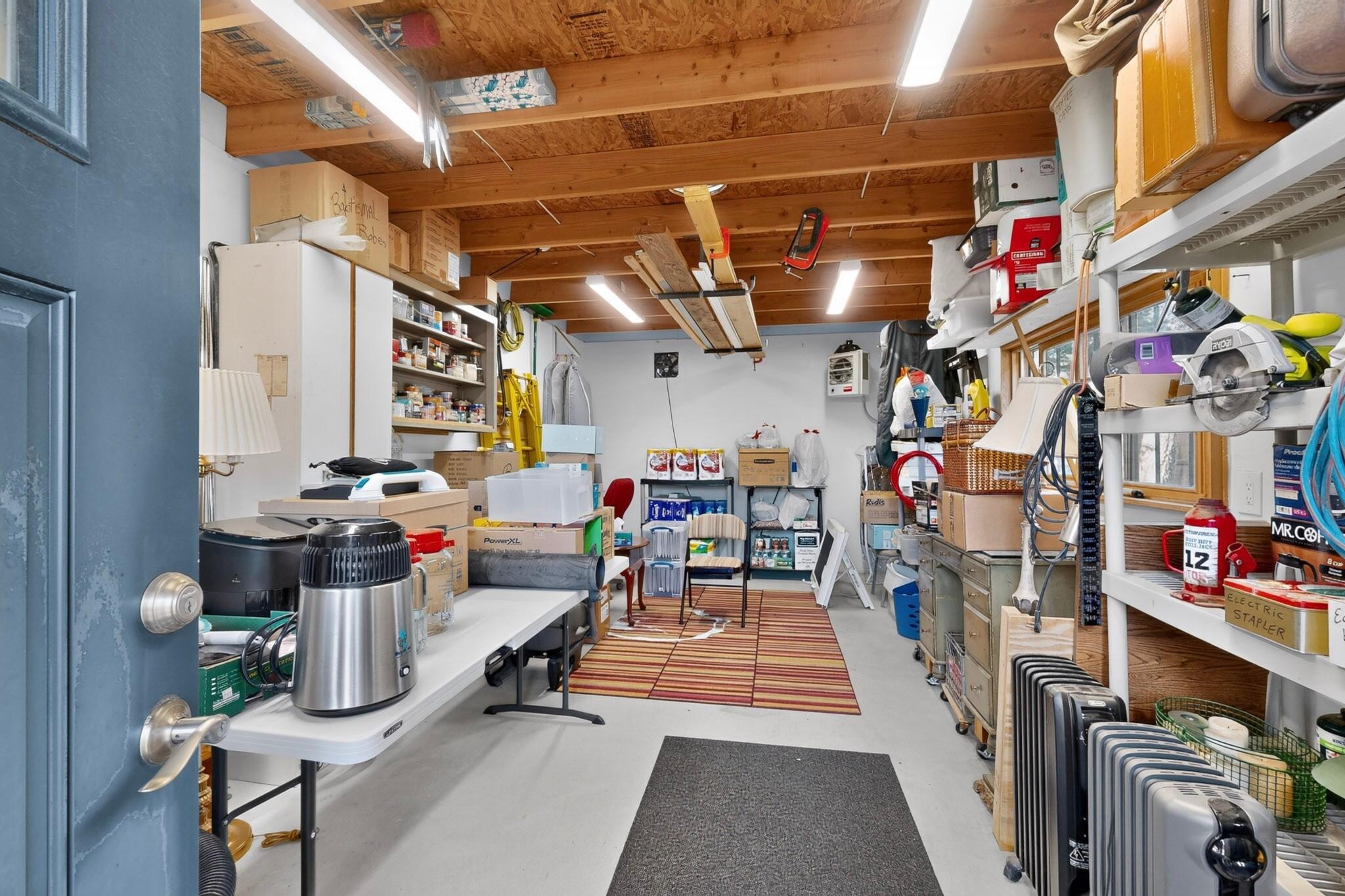 Photo 2 — 713 Claudine Street NE