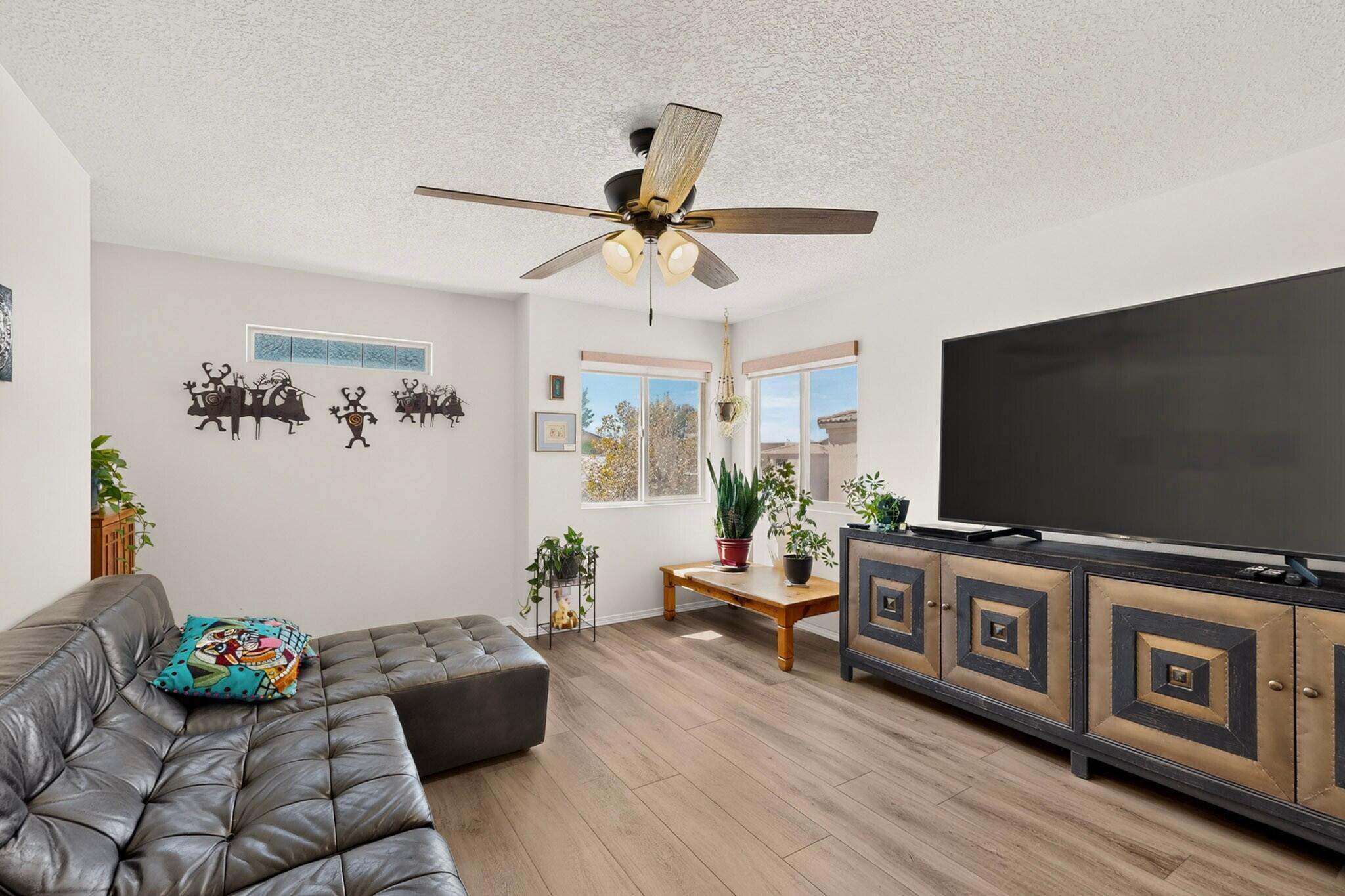 Photo 20 — 6819 Glenturret Way NE