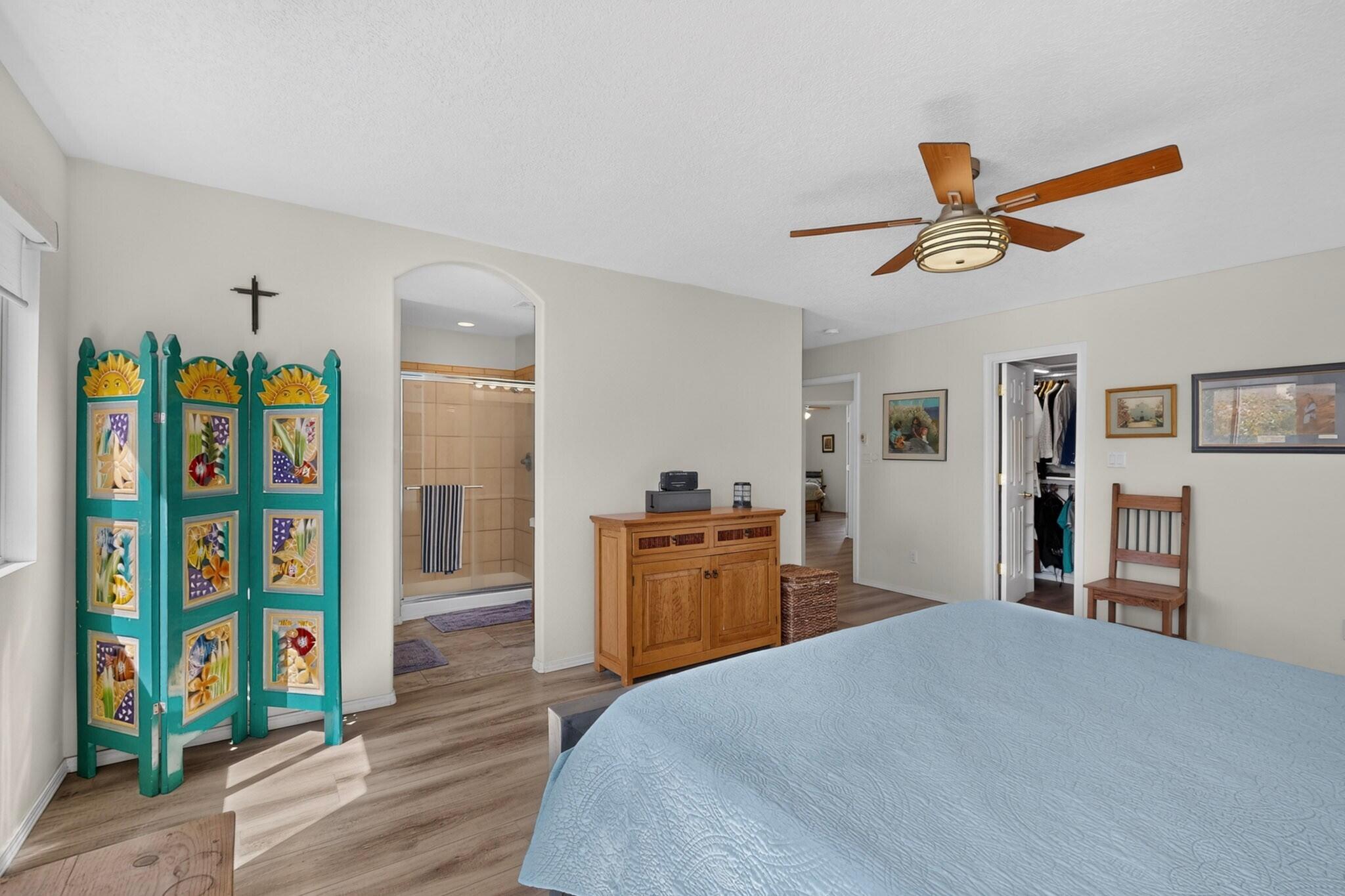 Photo 17 — 6819 Glenturret Way NE