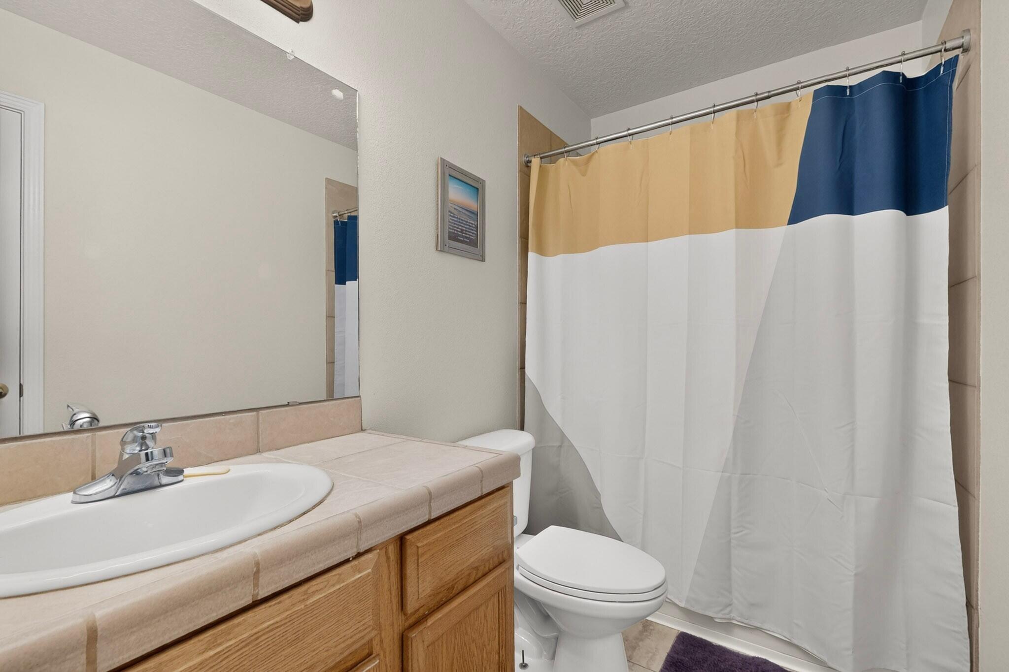 Photo 13 — 6819 Glenturret Way NE