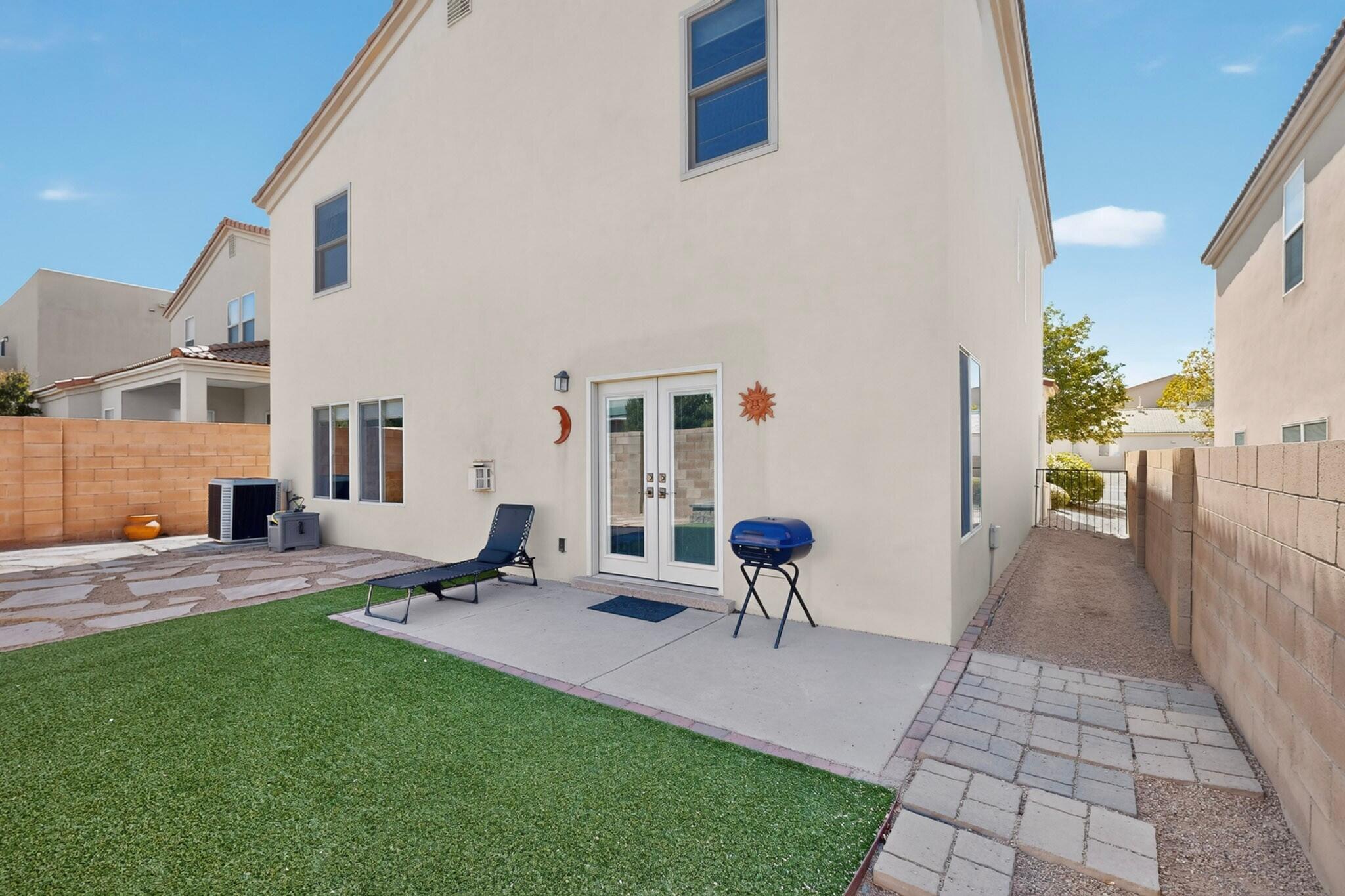 Photo 6 — 6819 Glenturret Way NE