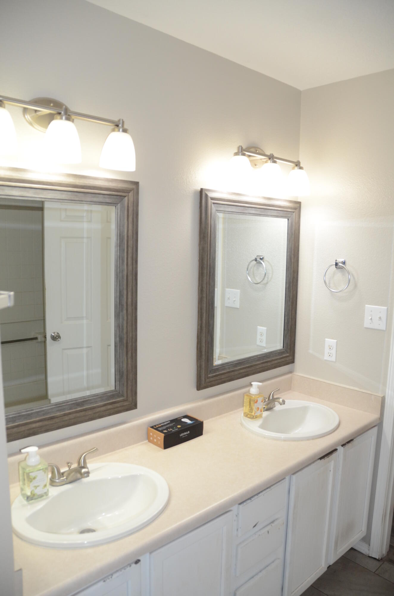 Photo 18 — 937 Marlow Meadows Drive NE