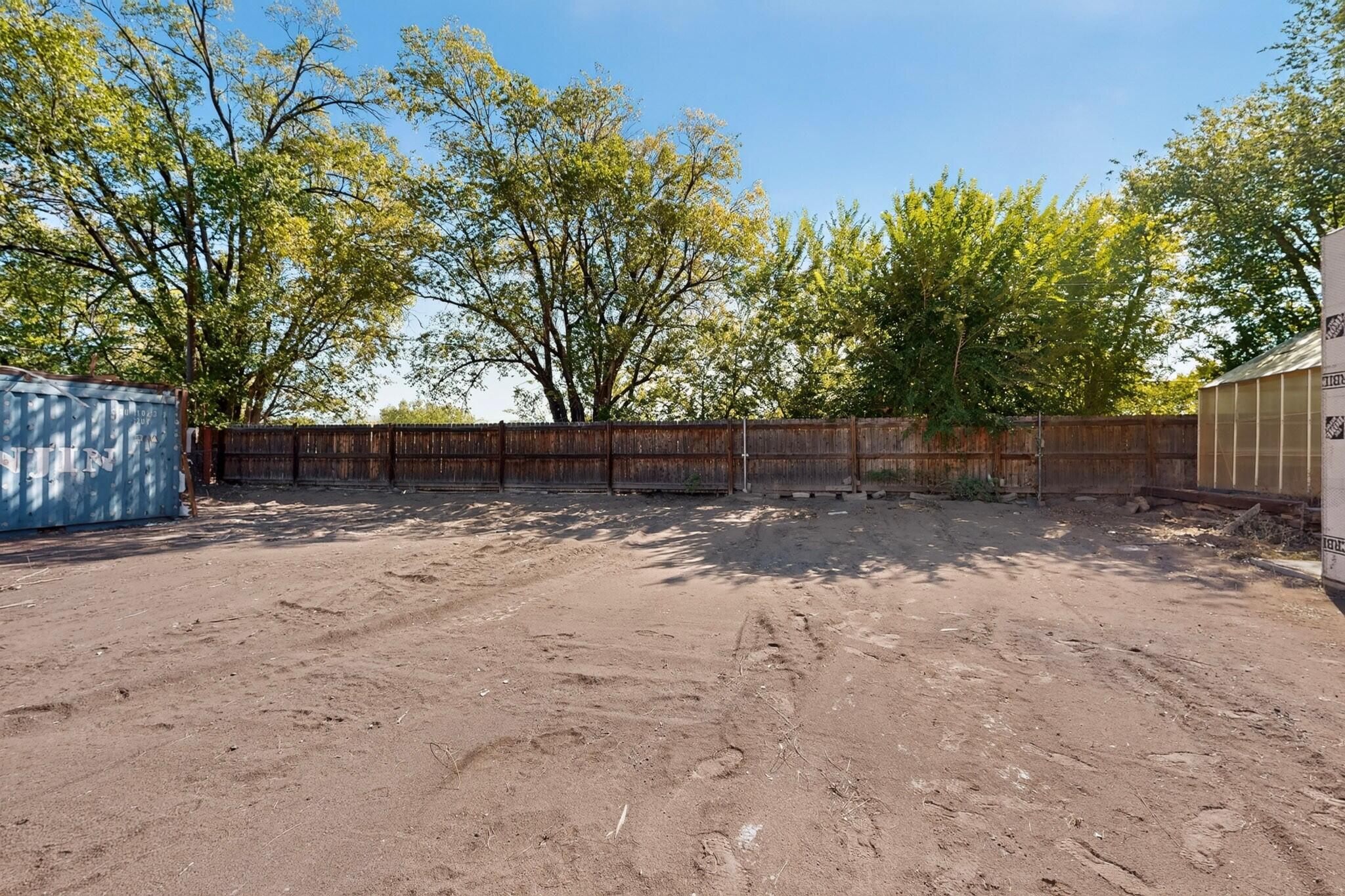 Photo 12 — 2118 Castanada Street SW