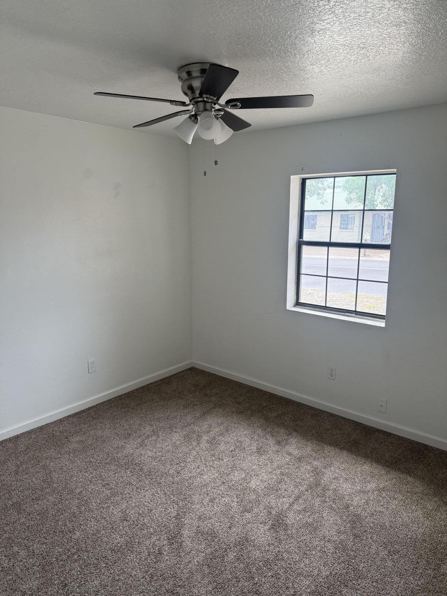 Photo 5 — 816 La Luz Drive