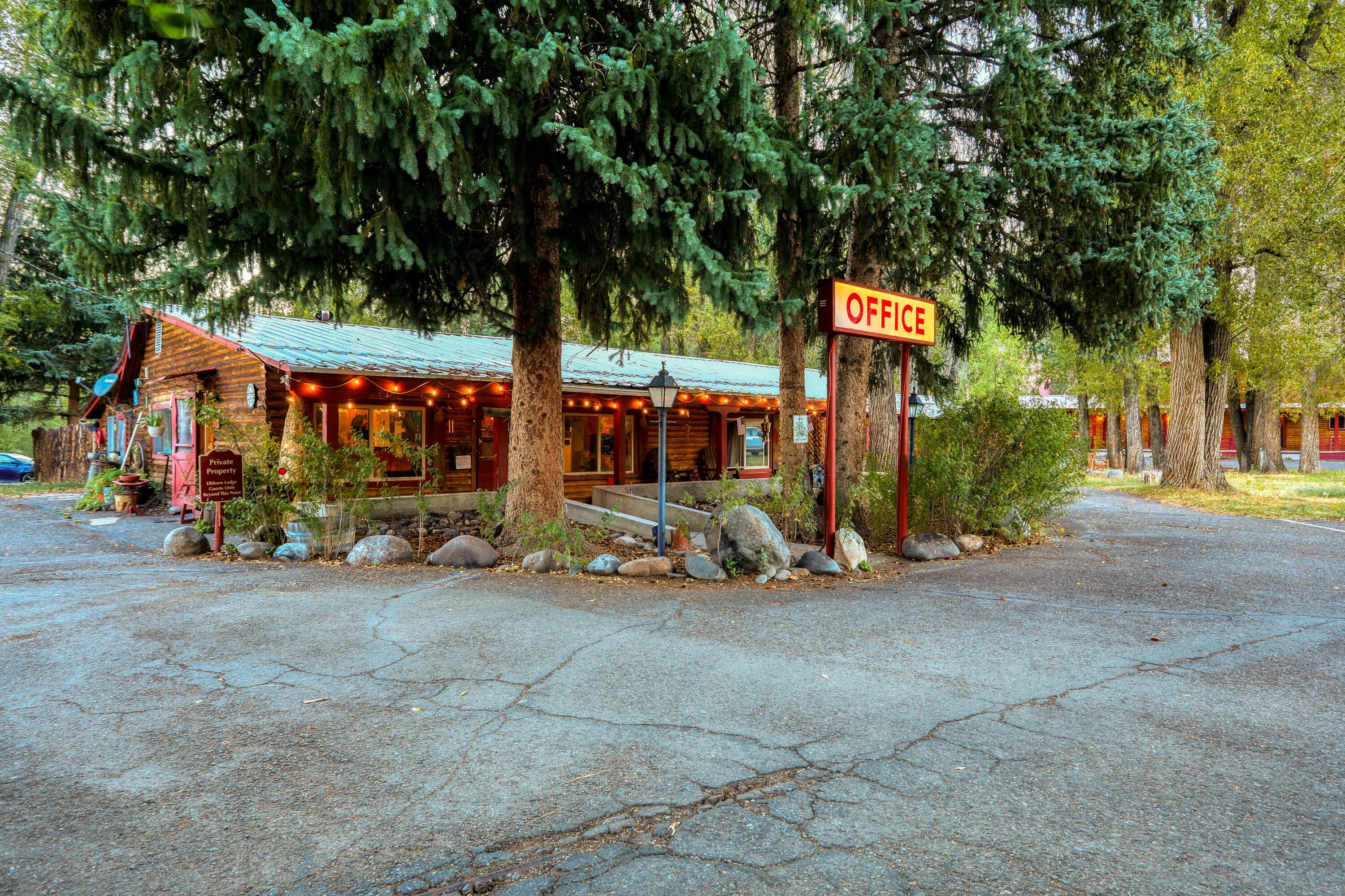 Photo 2 — 2663 U.S. 84