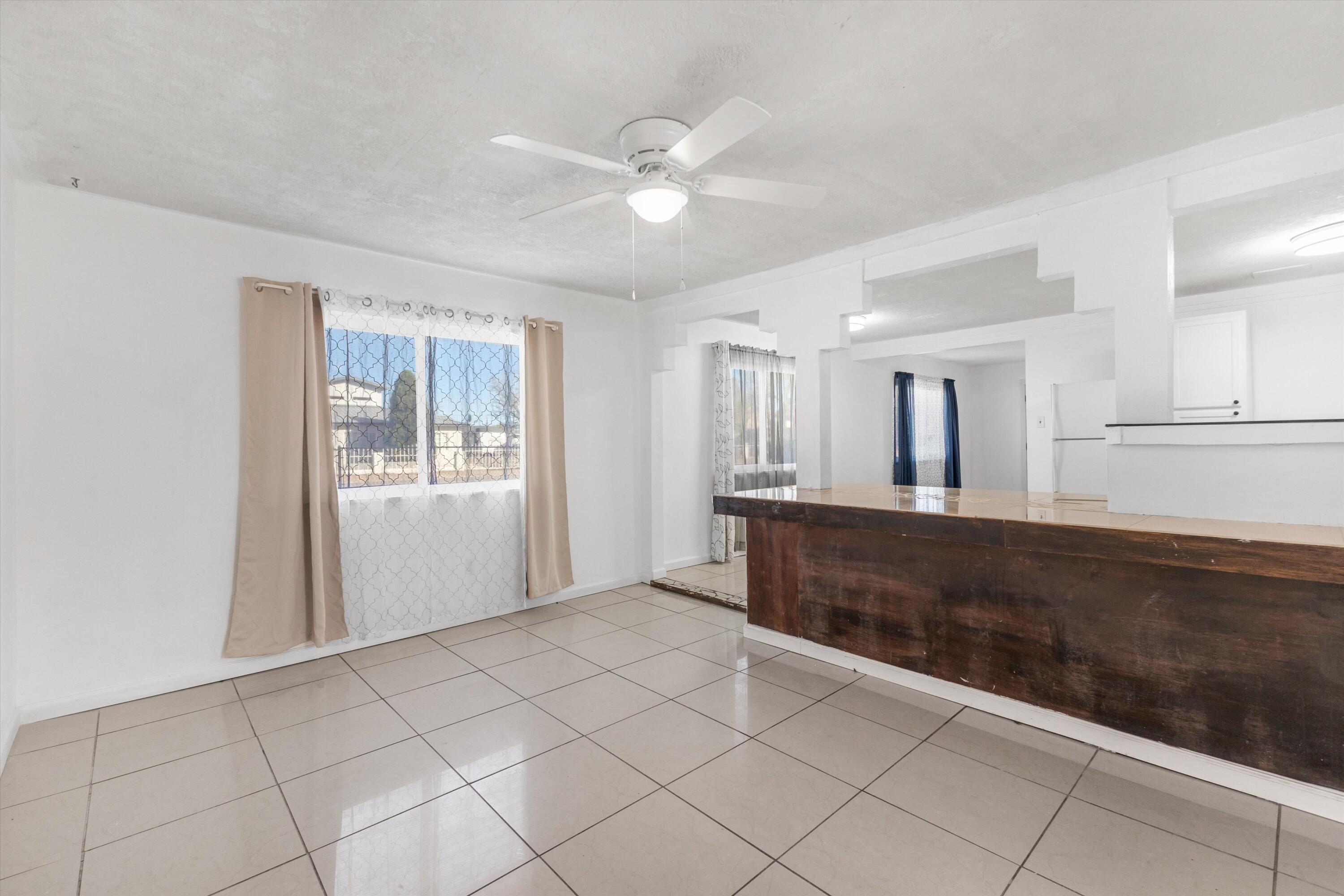 Photo 10 — 3513 Camino Alameda SW