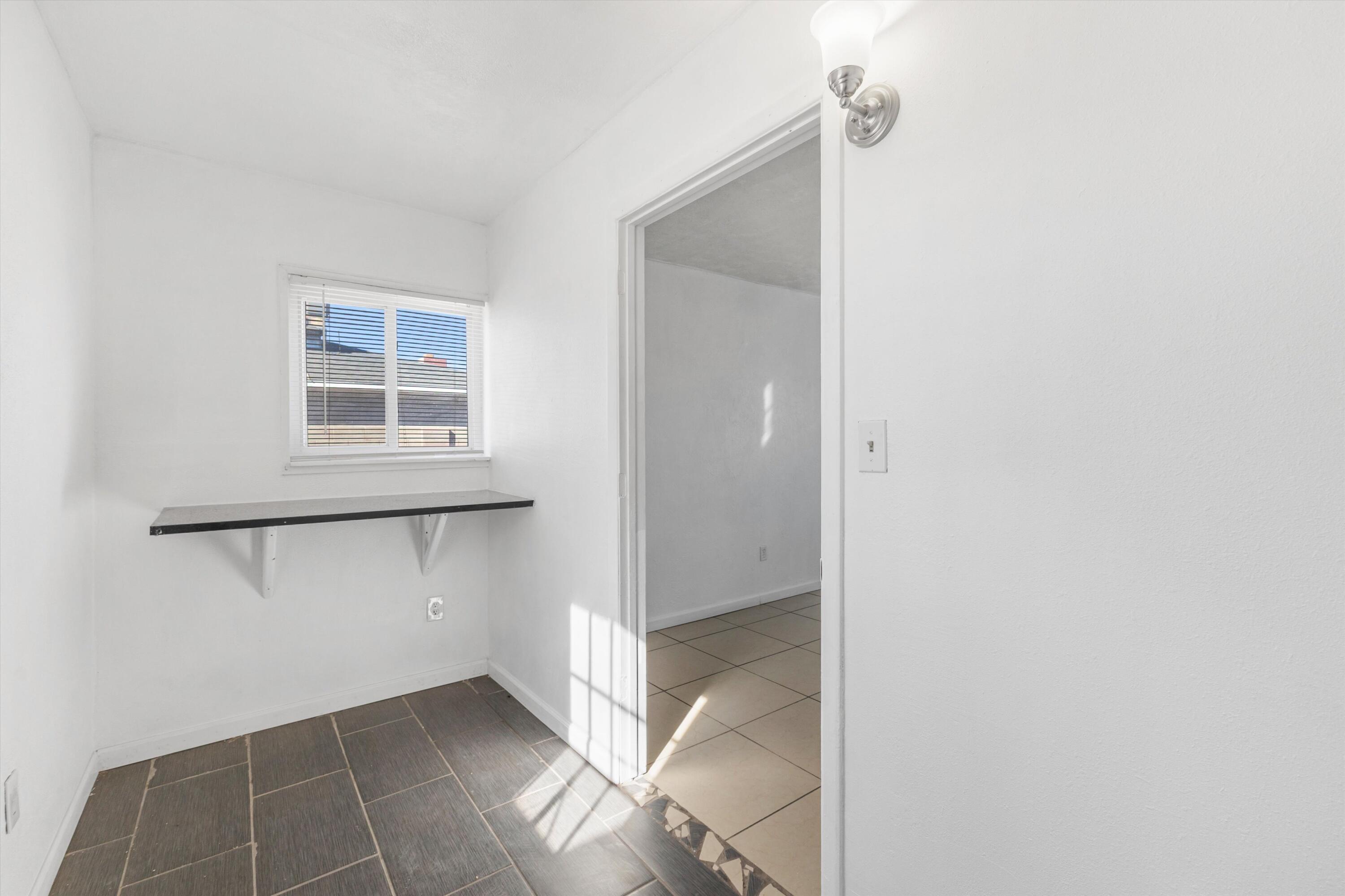 Photo 18 — 3513 Camino Alameda SW