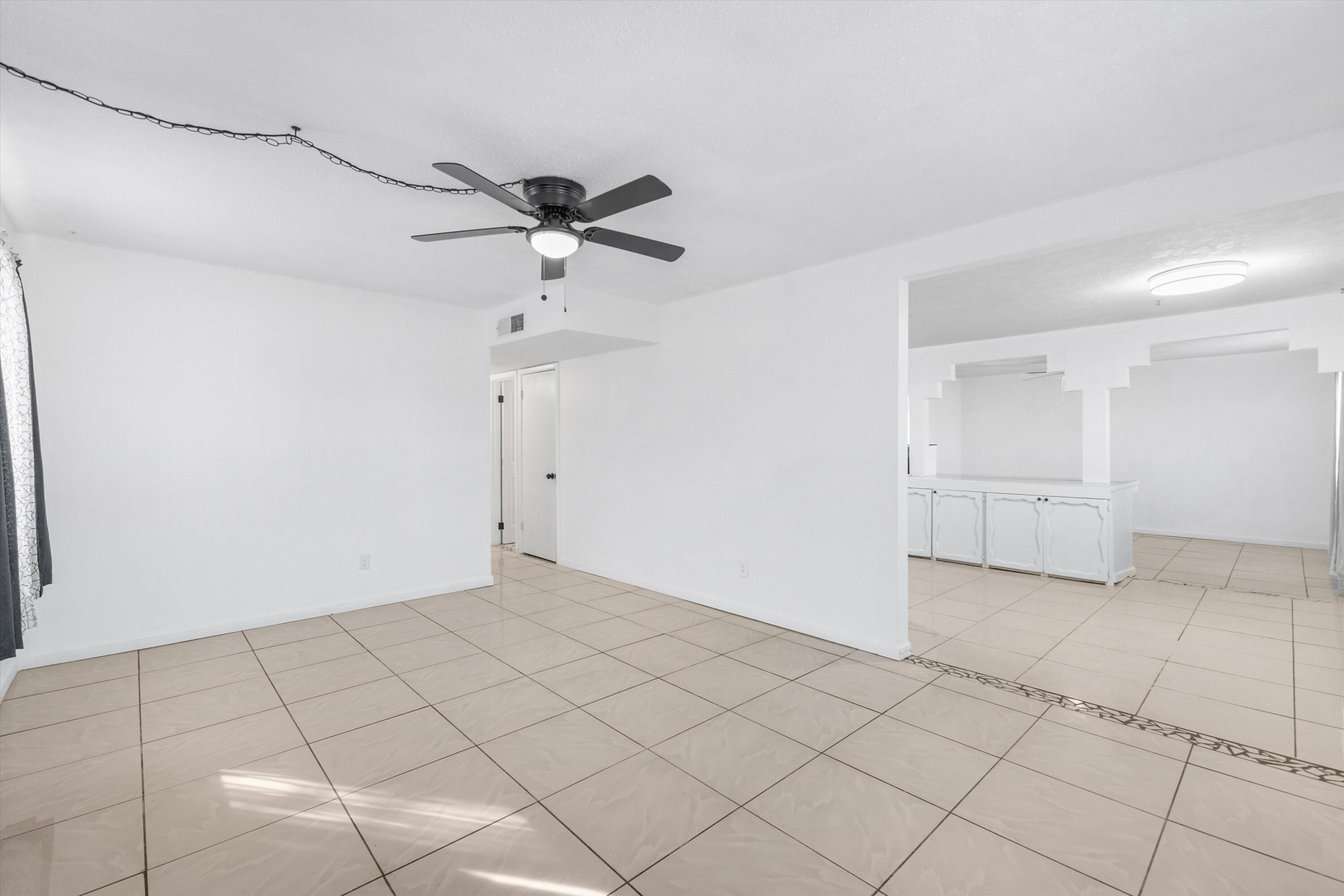 Photo 3 — 3513 Camino Alameda SW