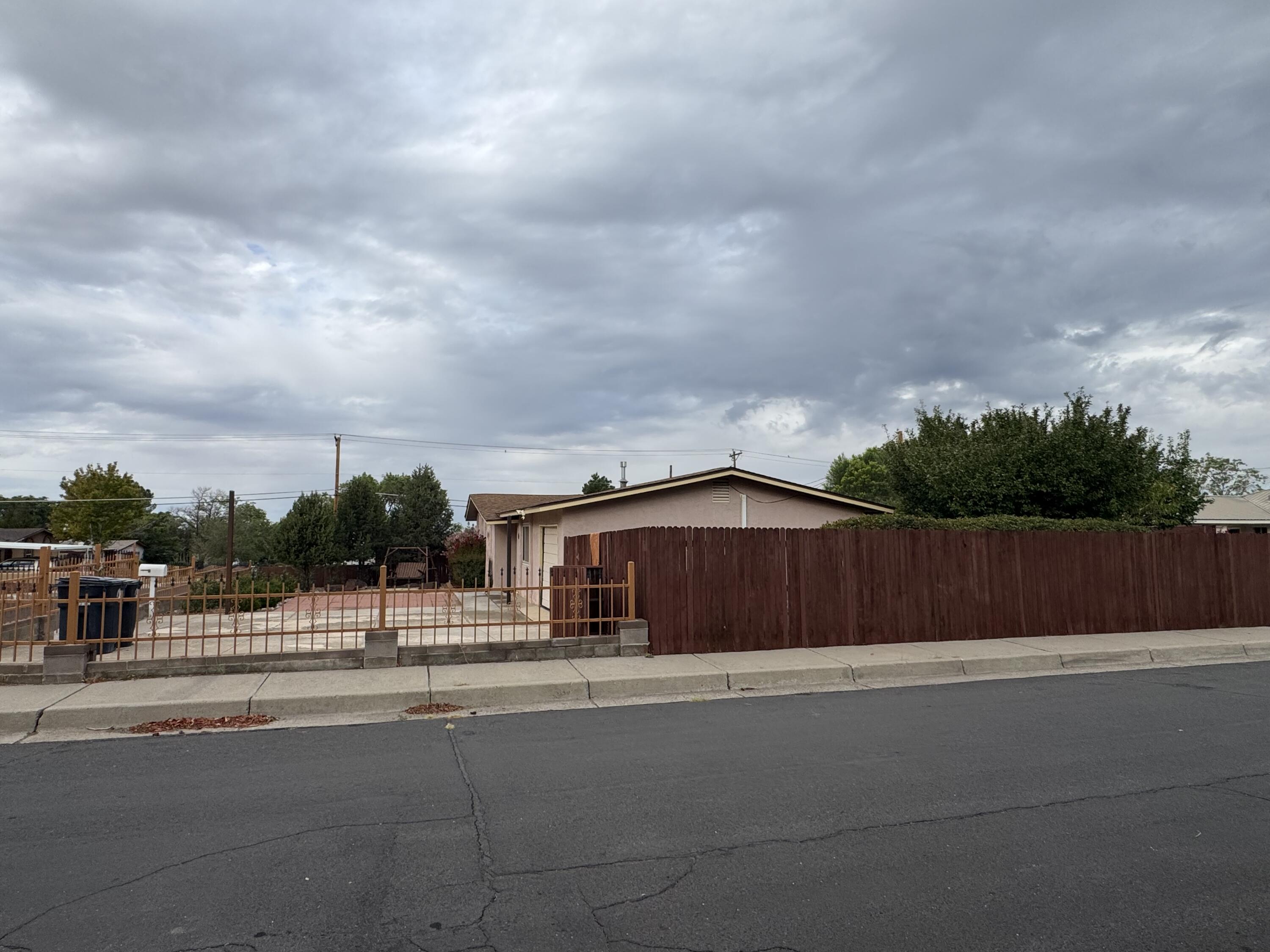 Photo 8 — 13121 Parkview Avenue NE