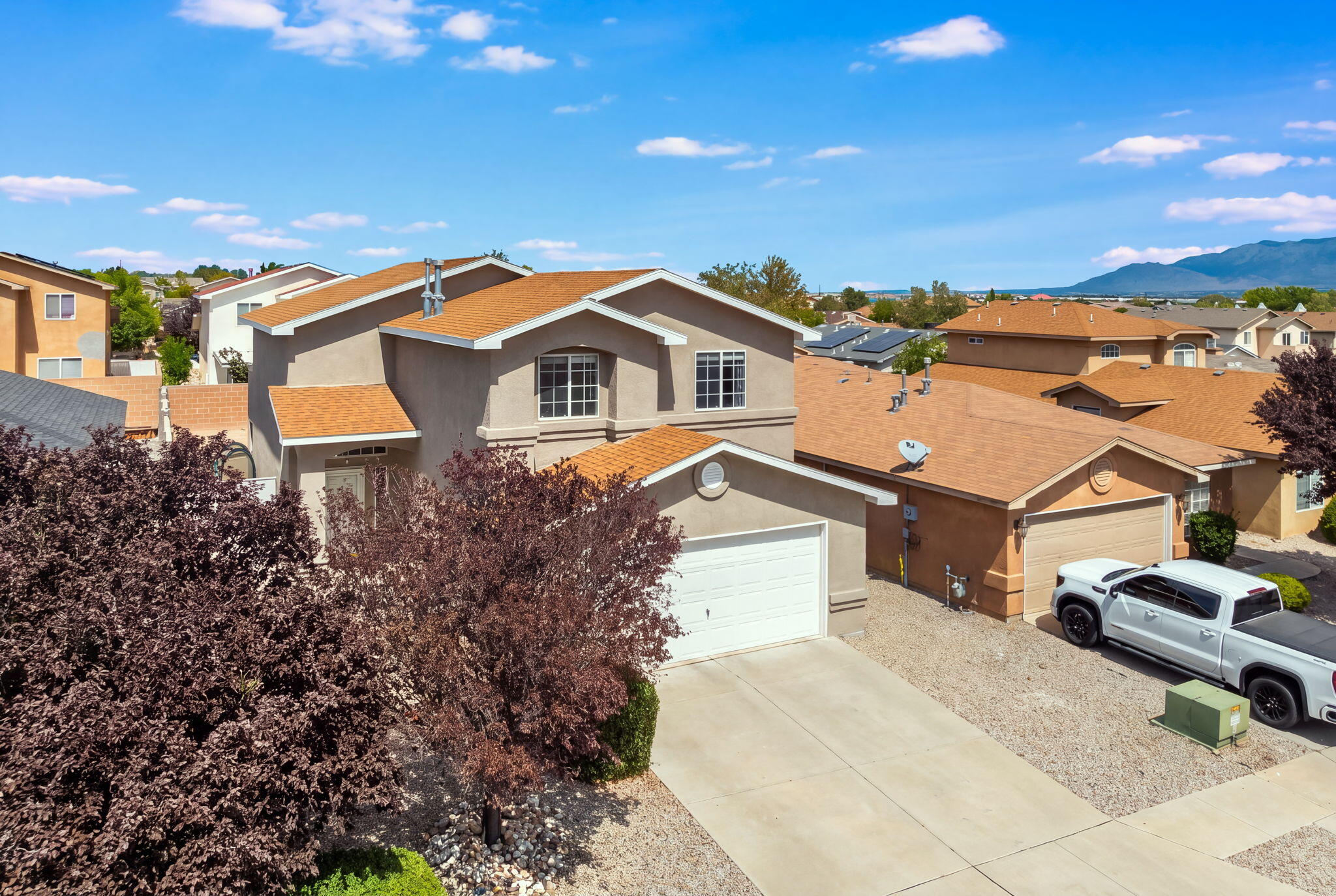 Photo 3 — 9105 Rialto Avenue SW